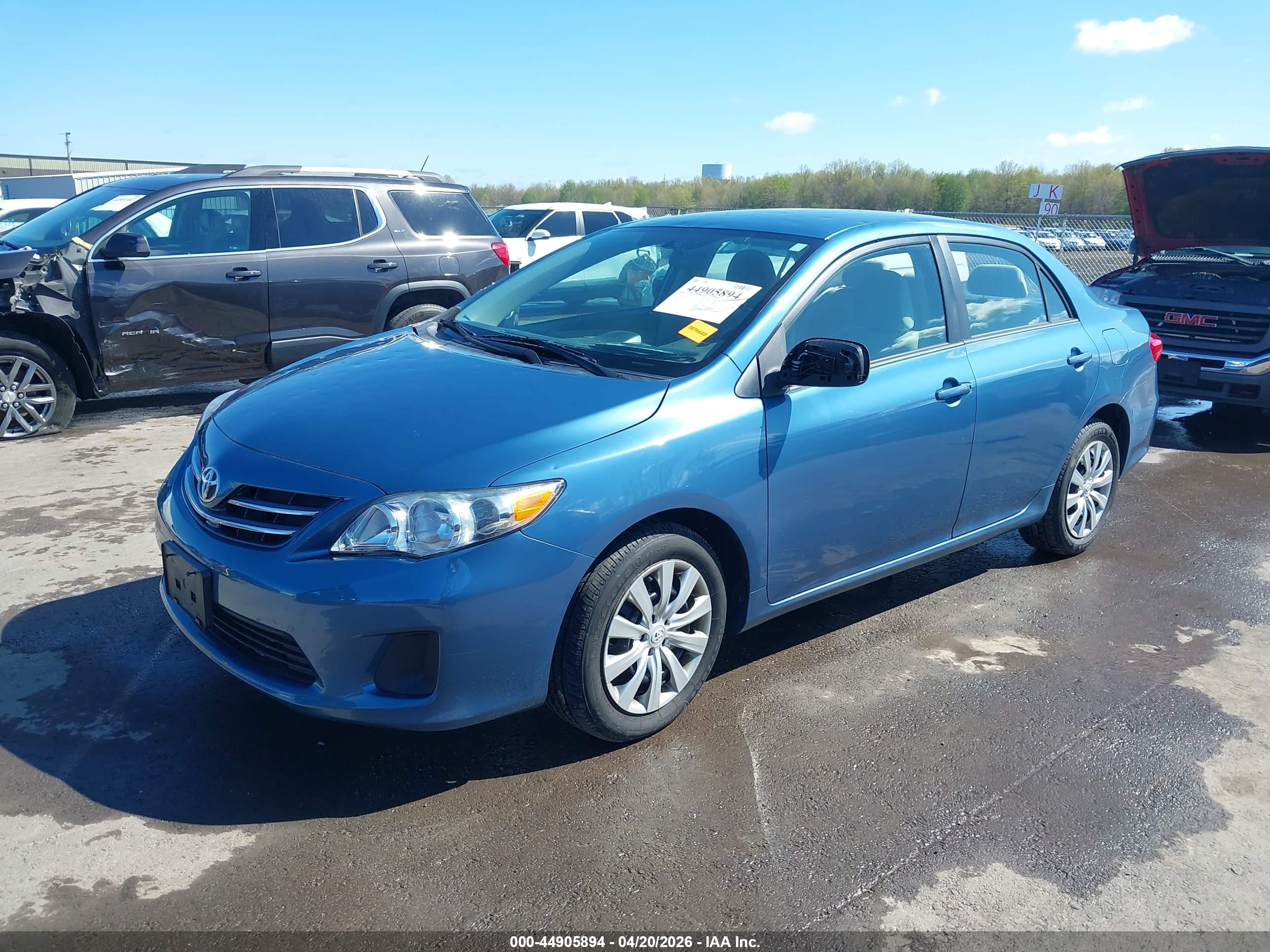 TOYOTA COROLLA image 2