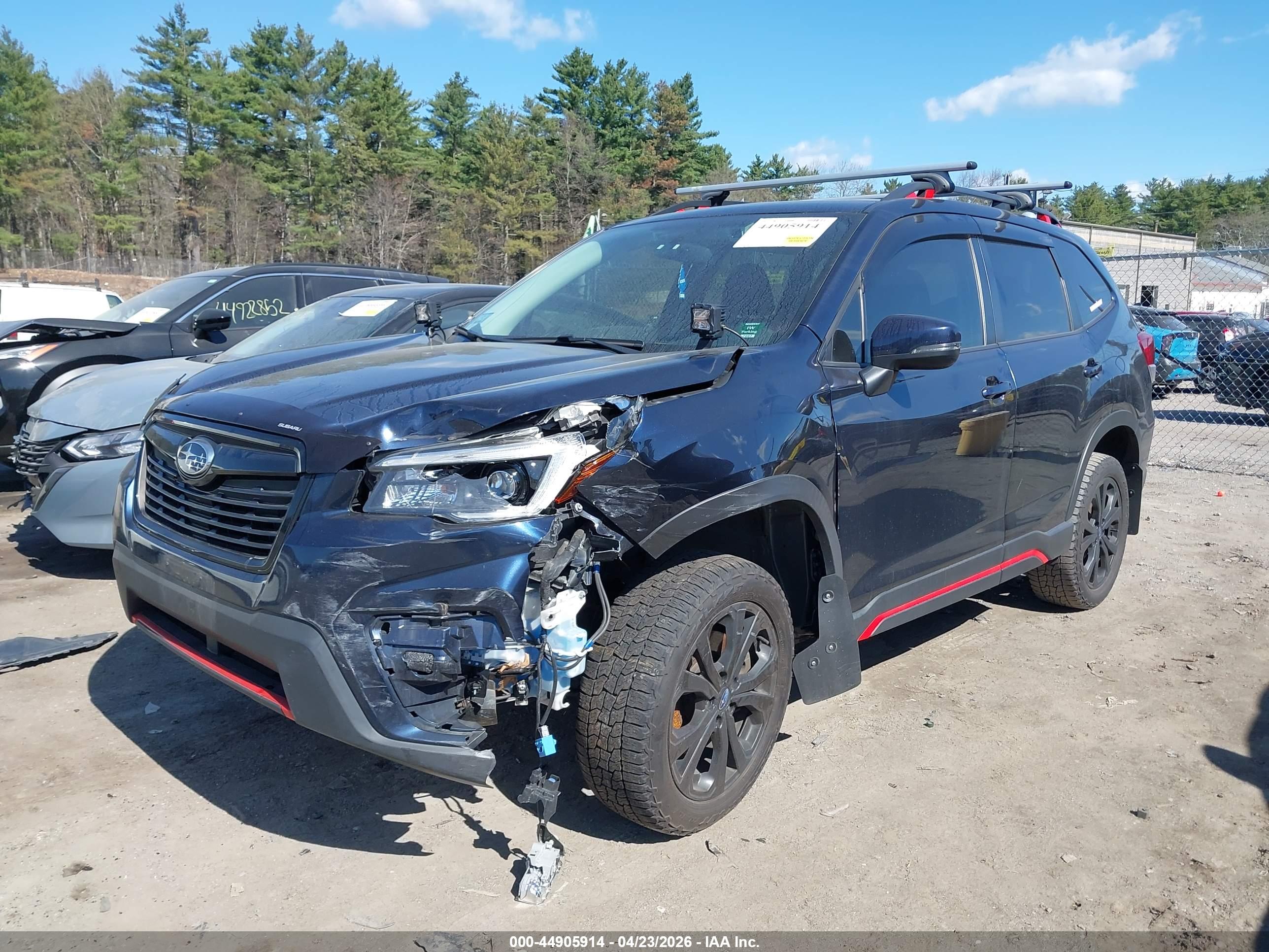 SUBARU FORESTER image 2
