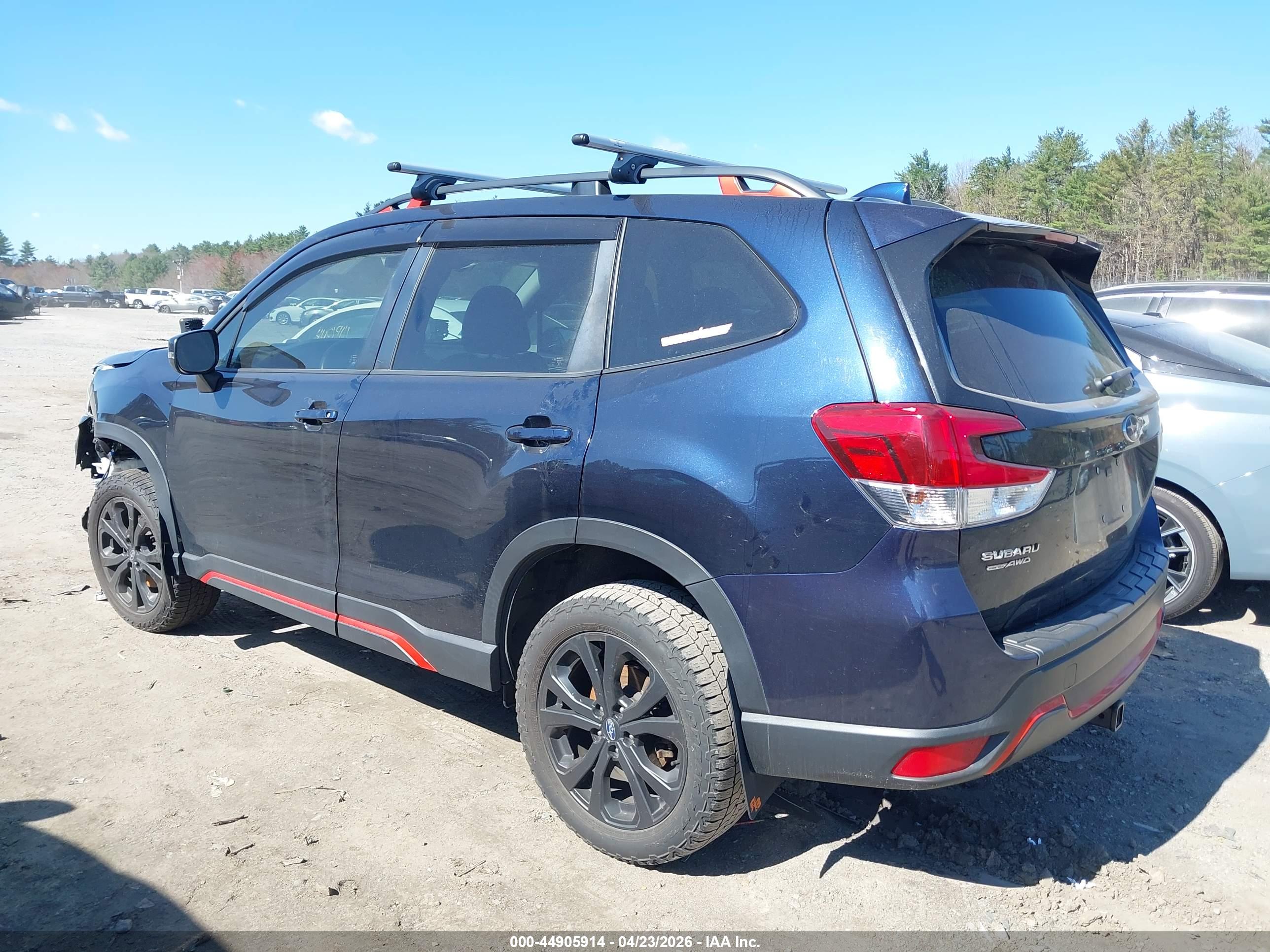 SUBARU FORESTER image 3