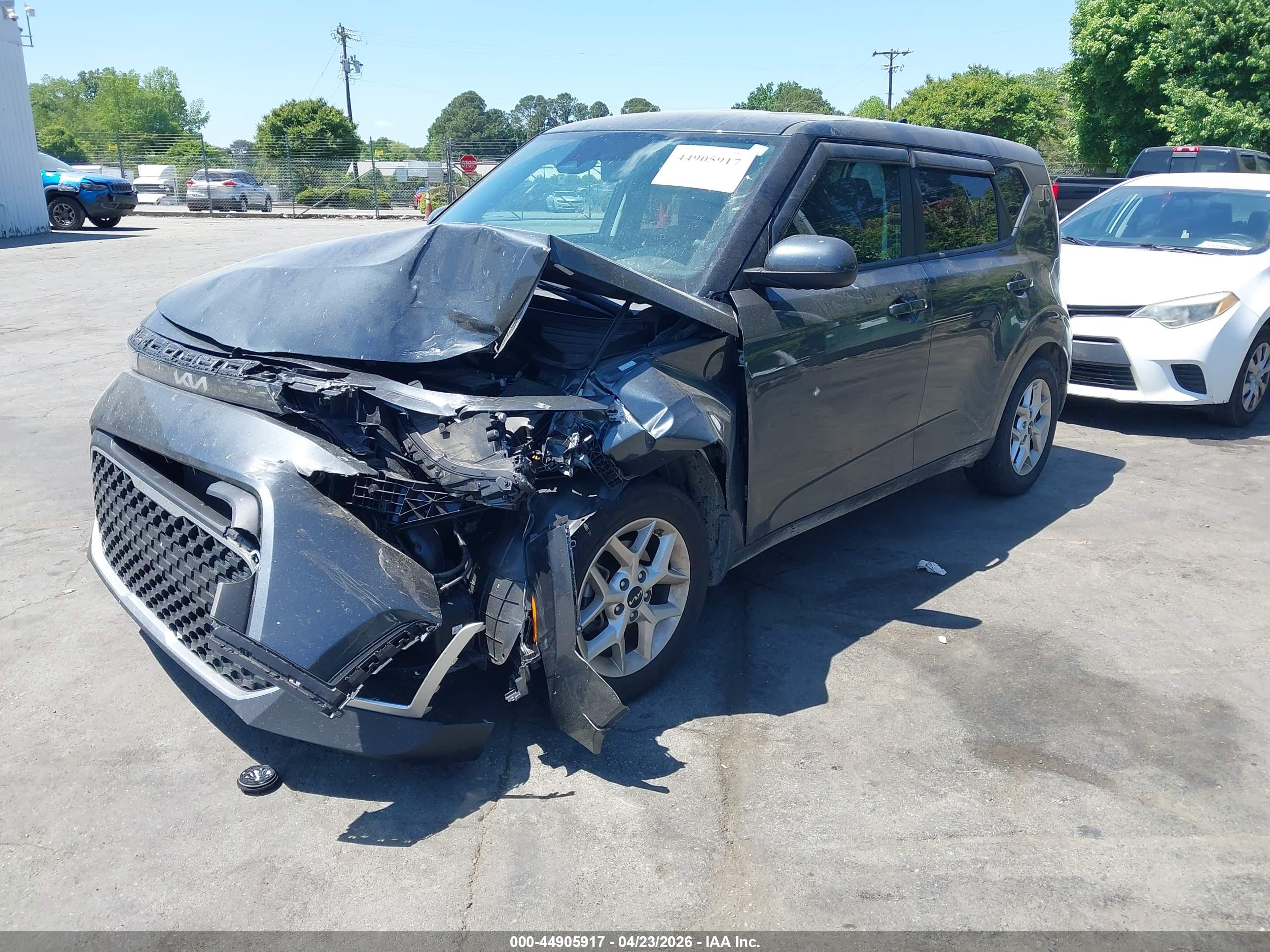 KIA SOUL image 2