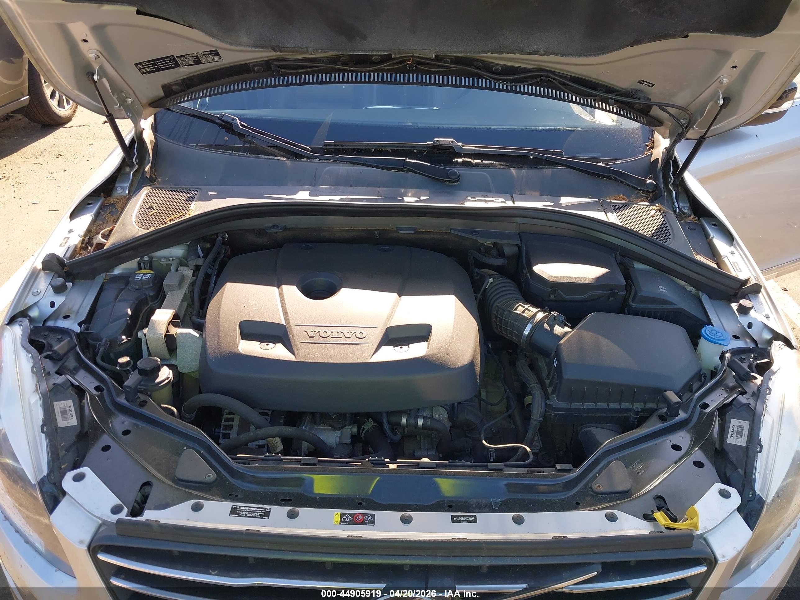 VOLVO XC60 image 10
