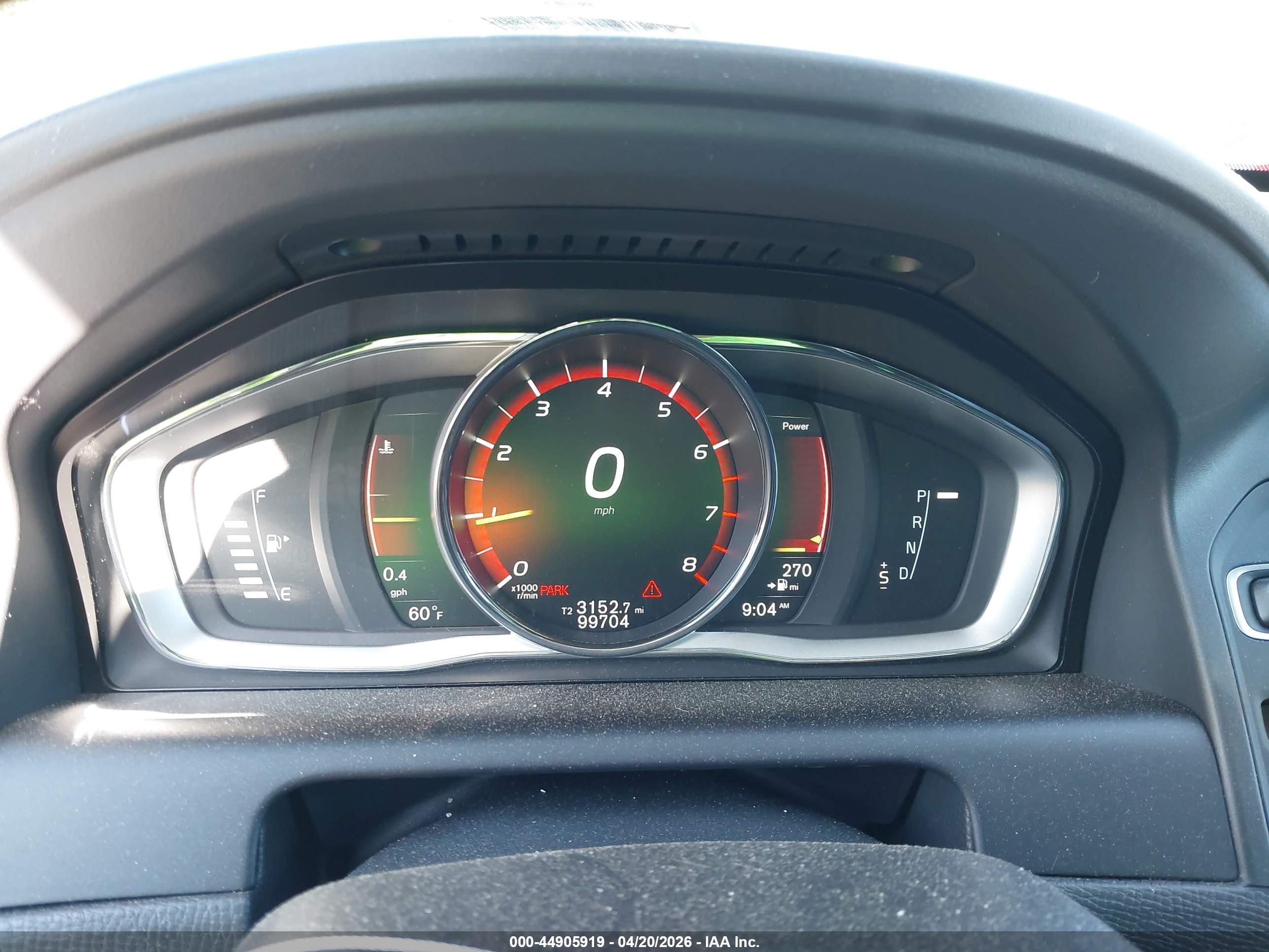 VOLVO XC60 image 7