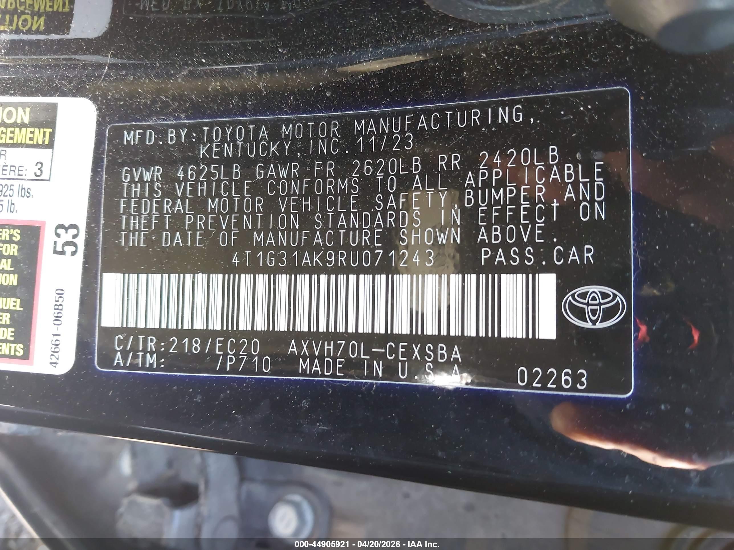 TOYOTA CAMRY image 9
