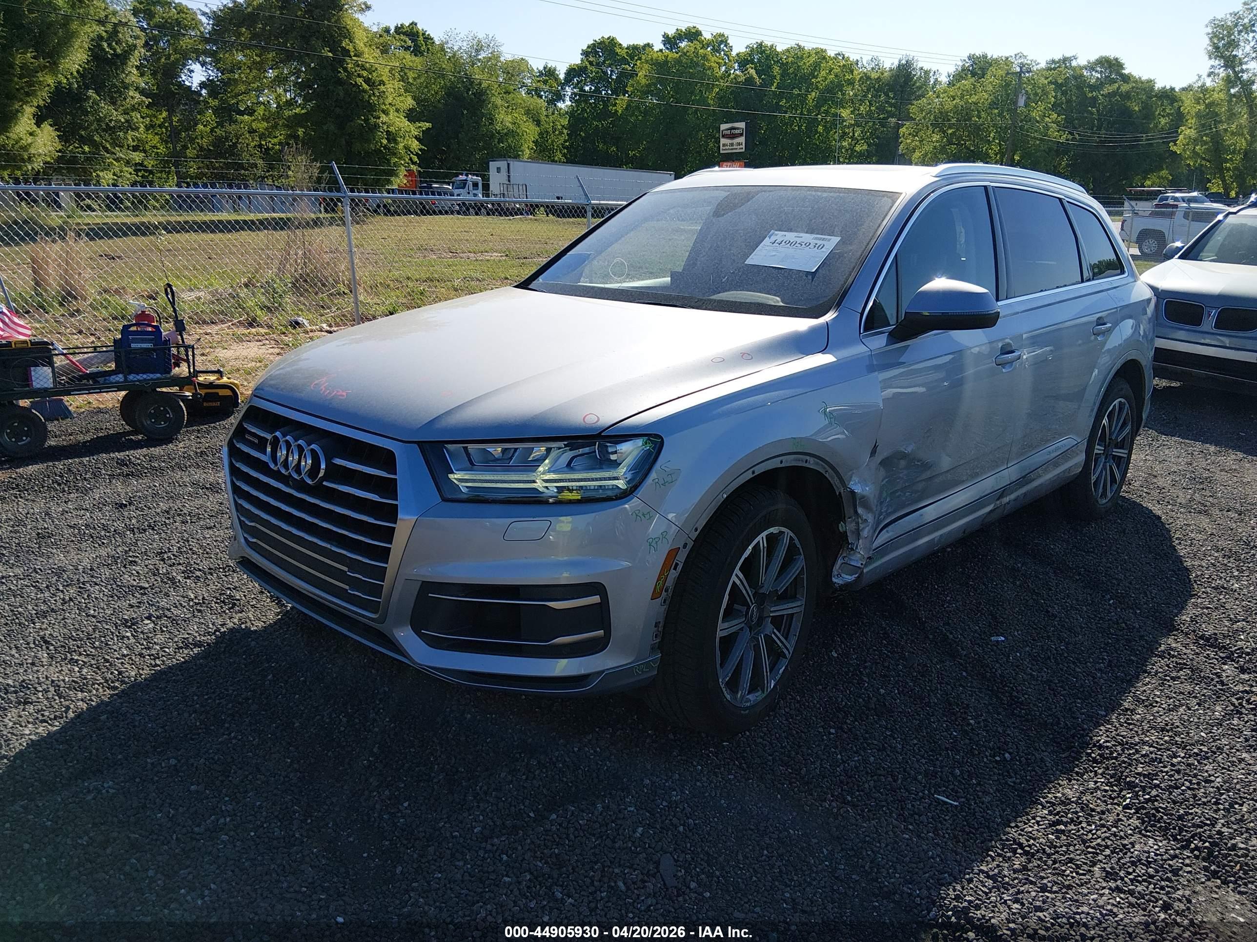 AUDI Q7 image 2