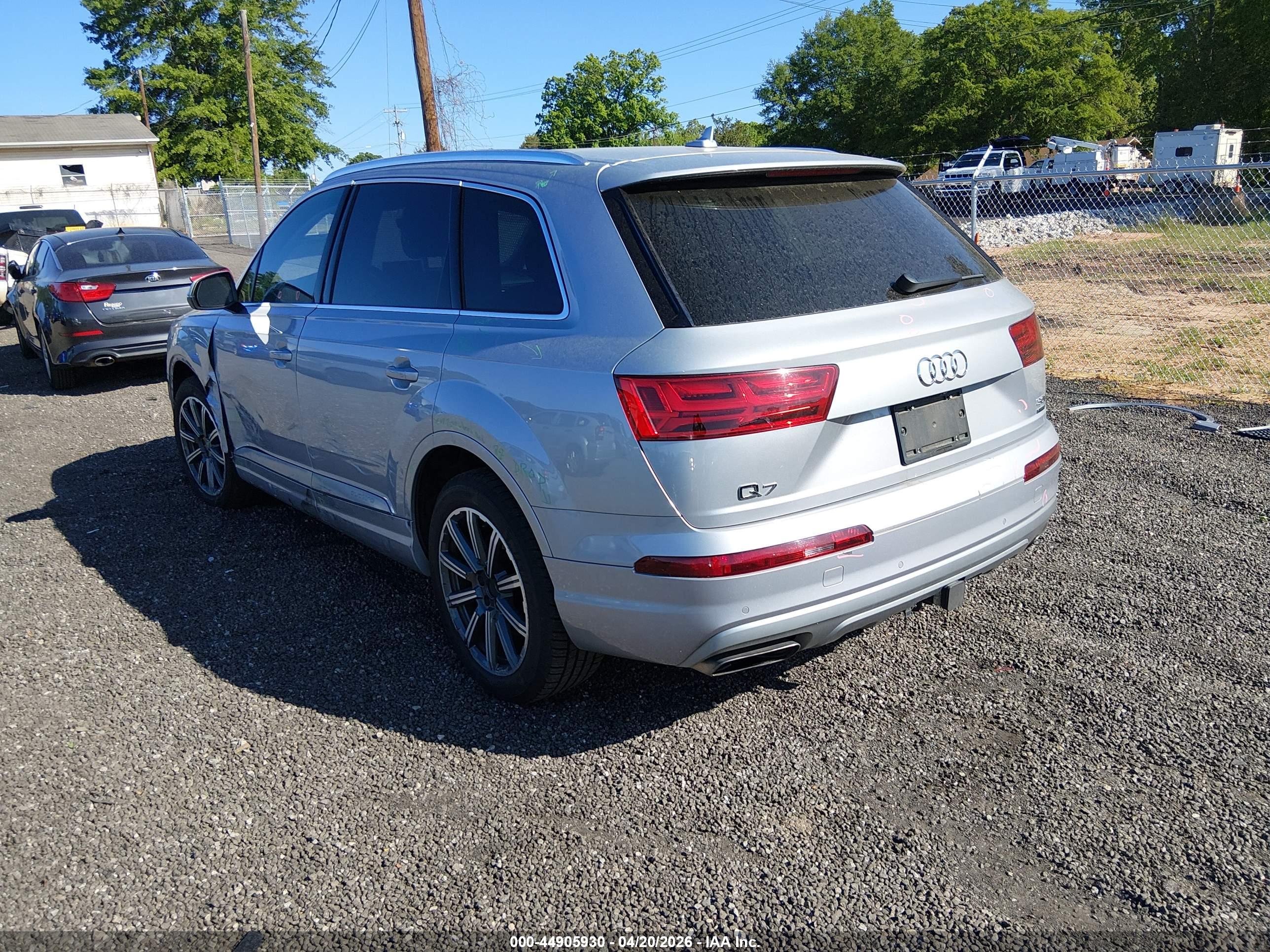 AUDI Q7 image 3