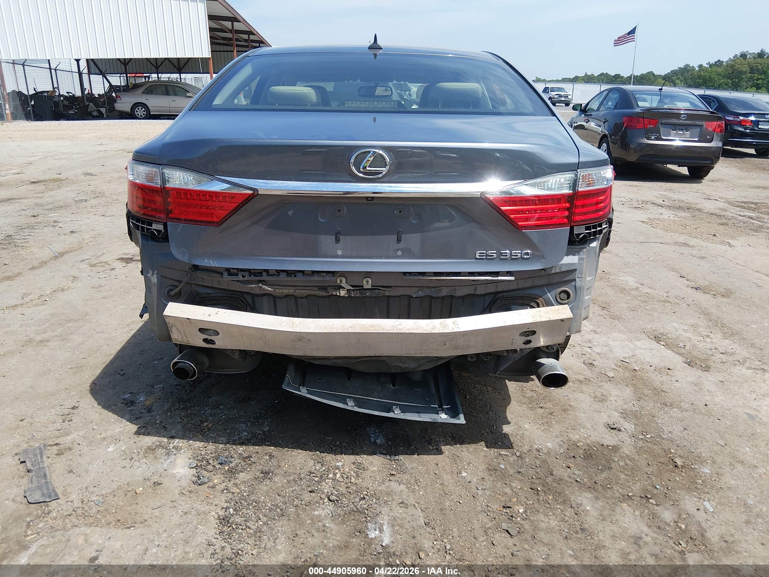 LEXUS ES image 6