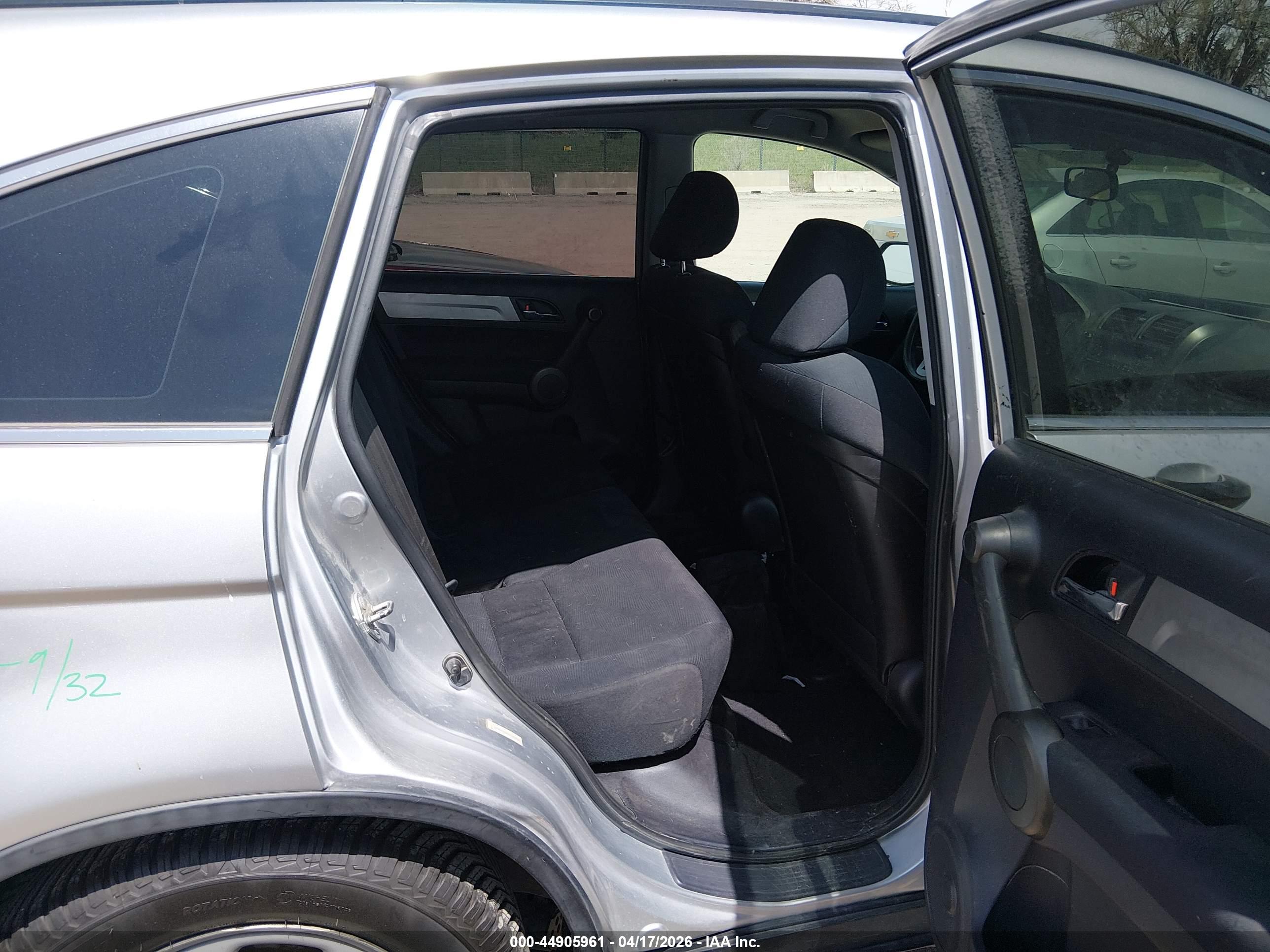 HONDA CR-V image 8