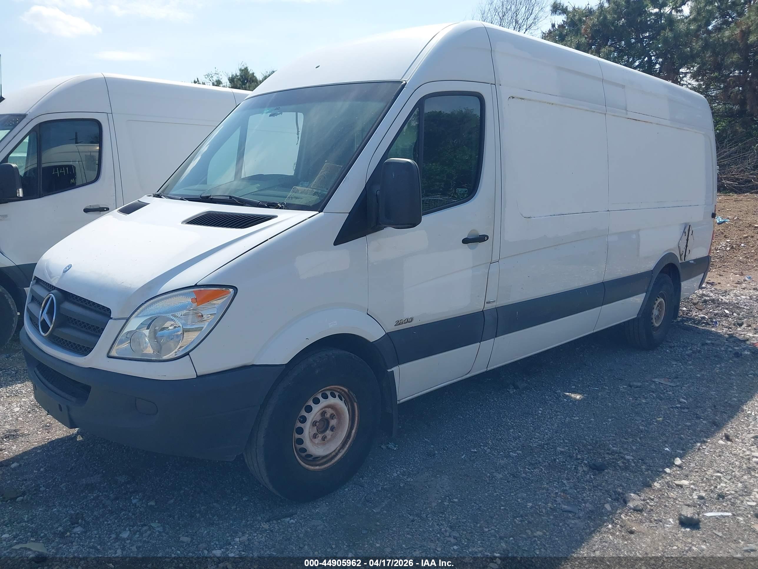 MERCEDES-BENZ SPRINTER image 2