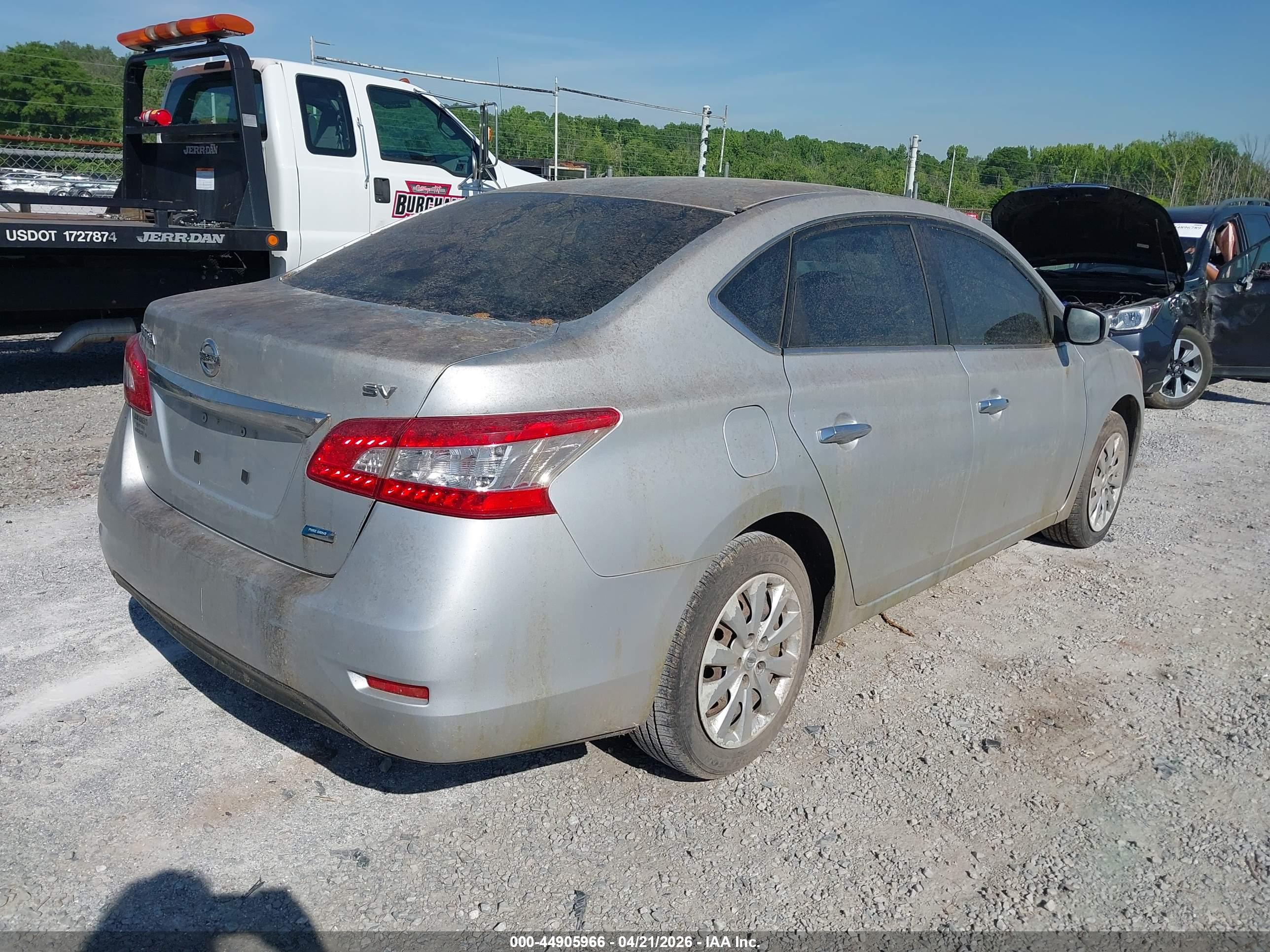NISSAN SENTRA image 4
