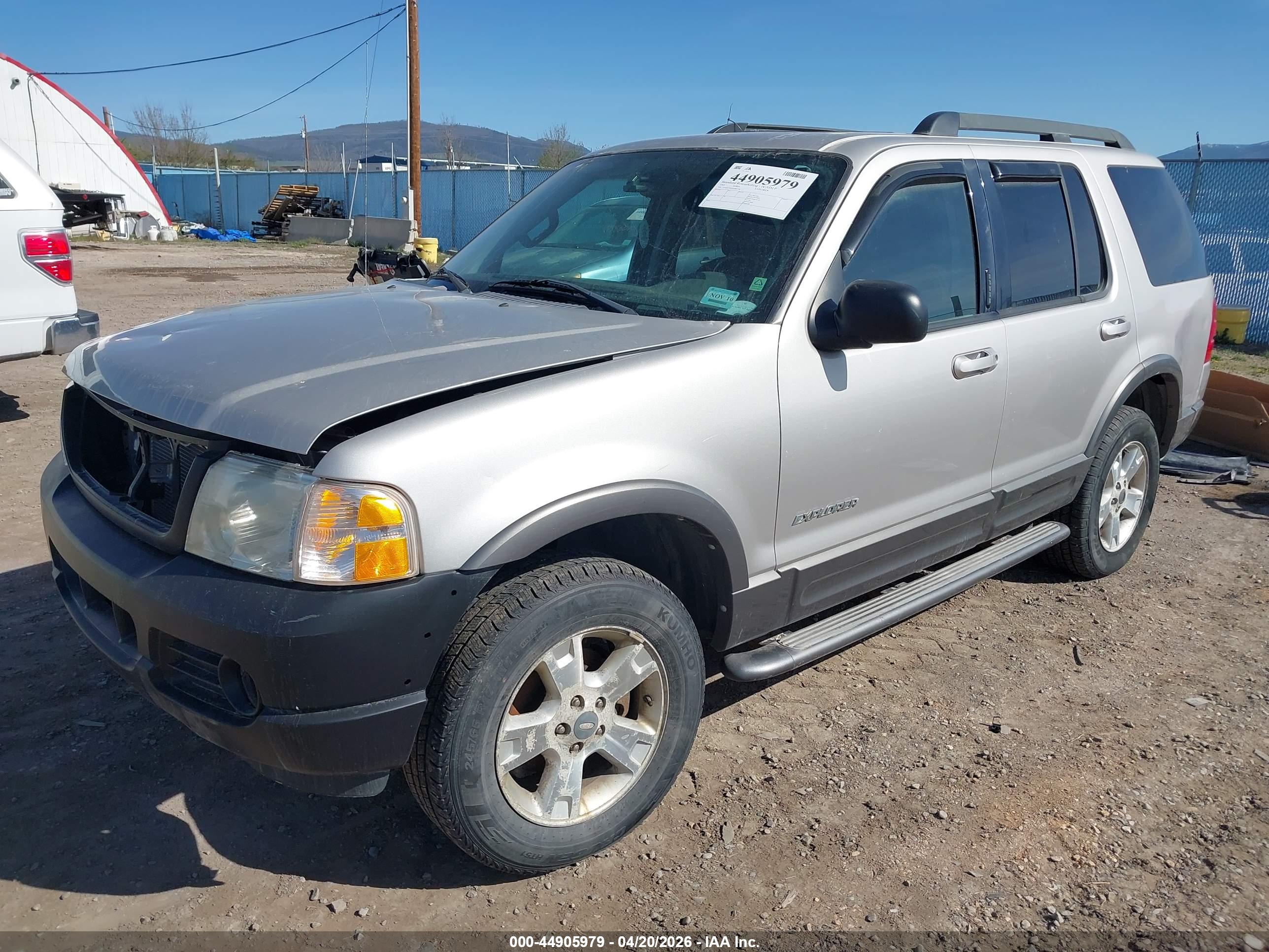 FORD EXPLORER image 2