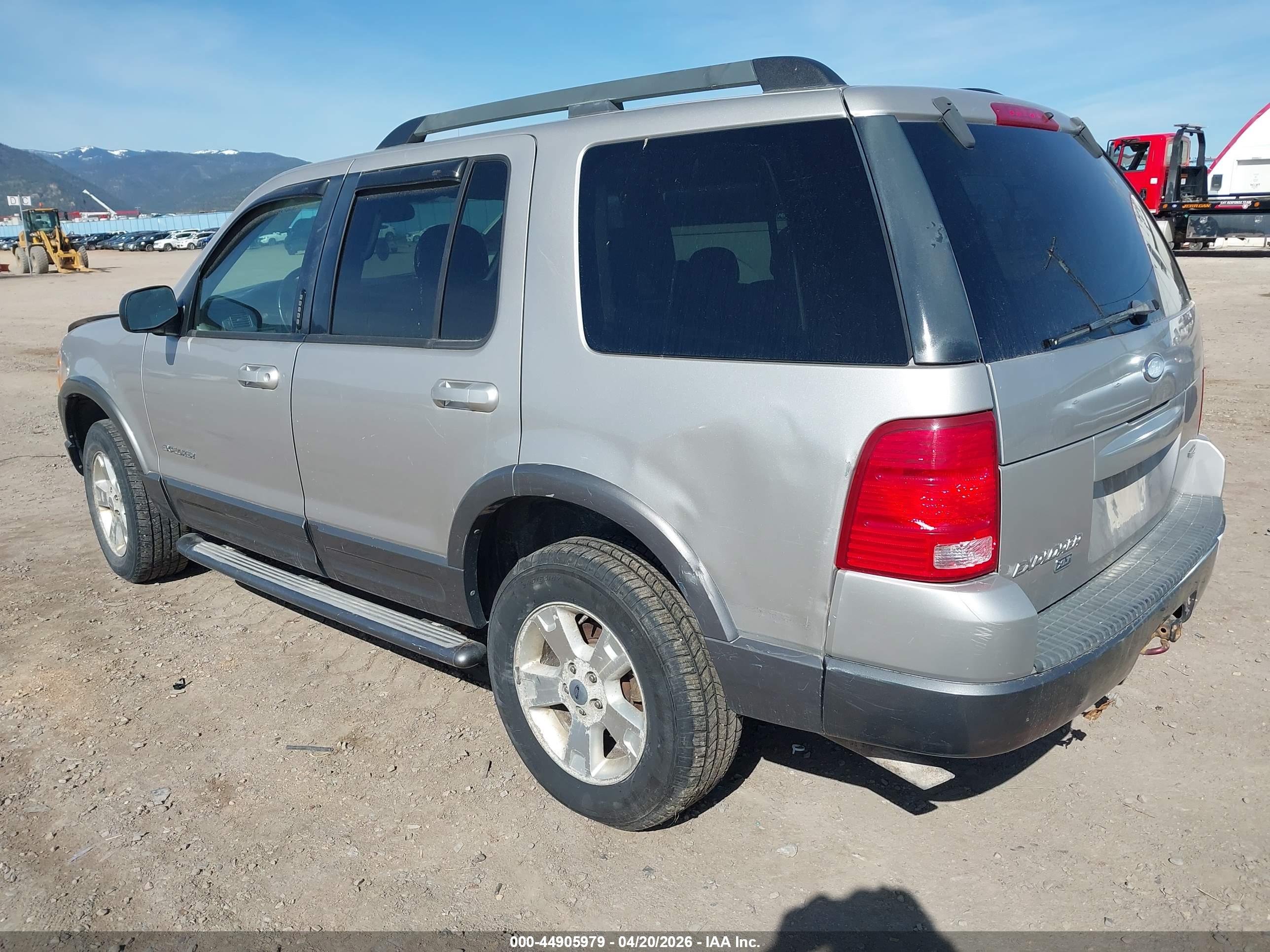 FORD EXPLORER image 3