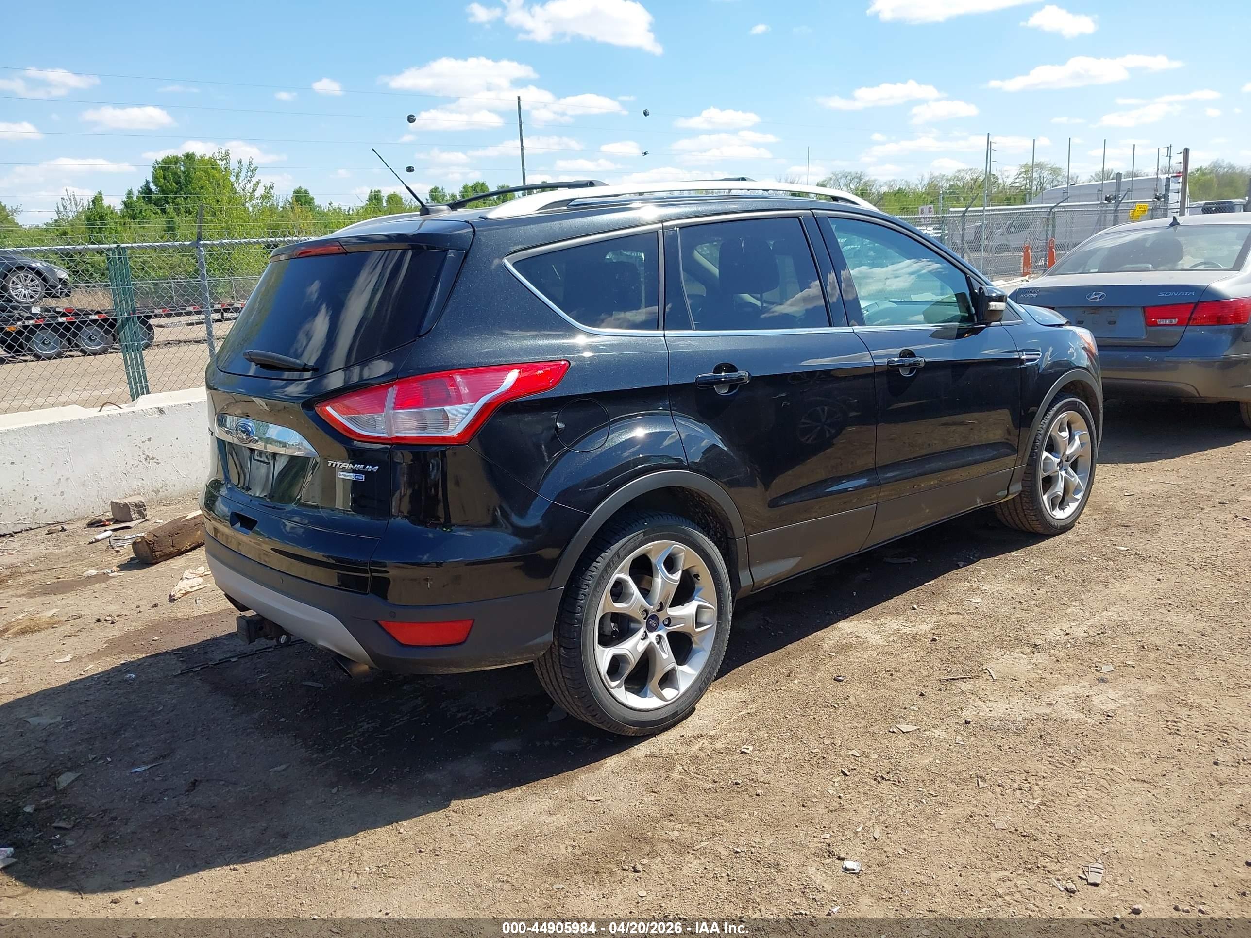 FORD ESCAPE image 4