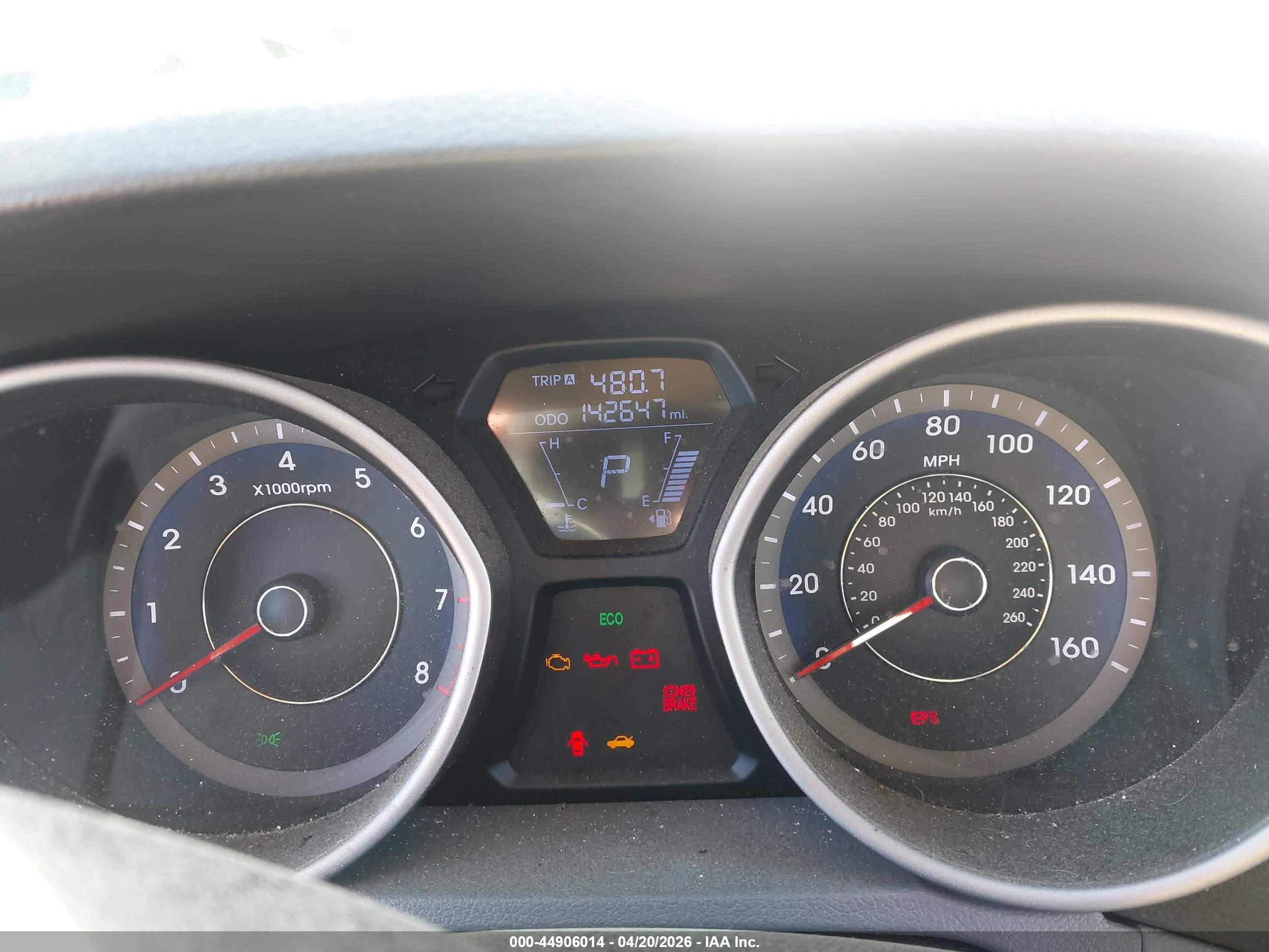 HYUNDAI ELANTRA image 7