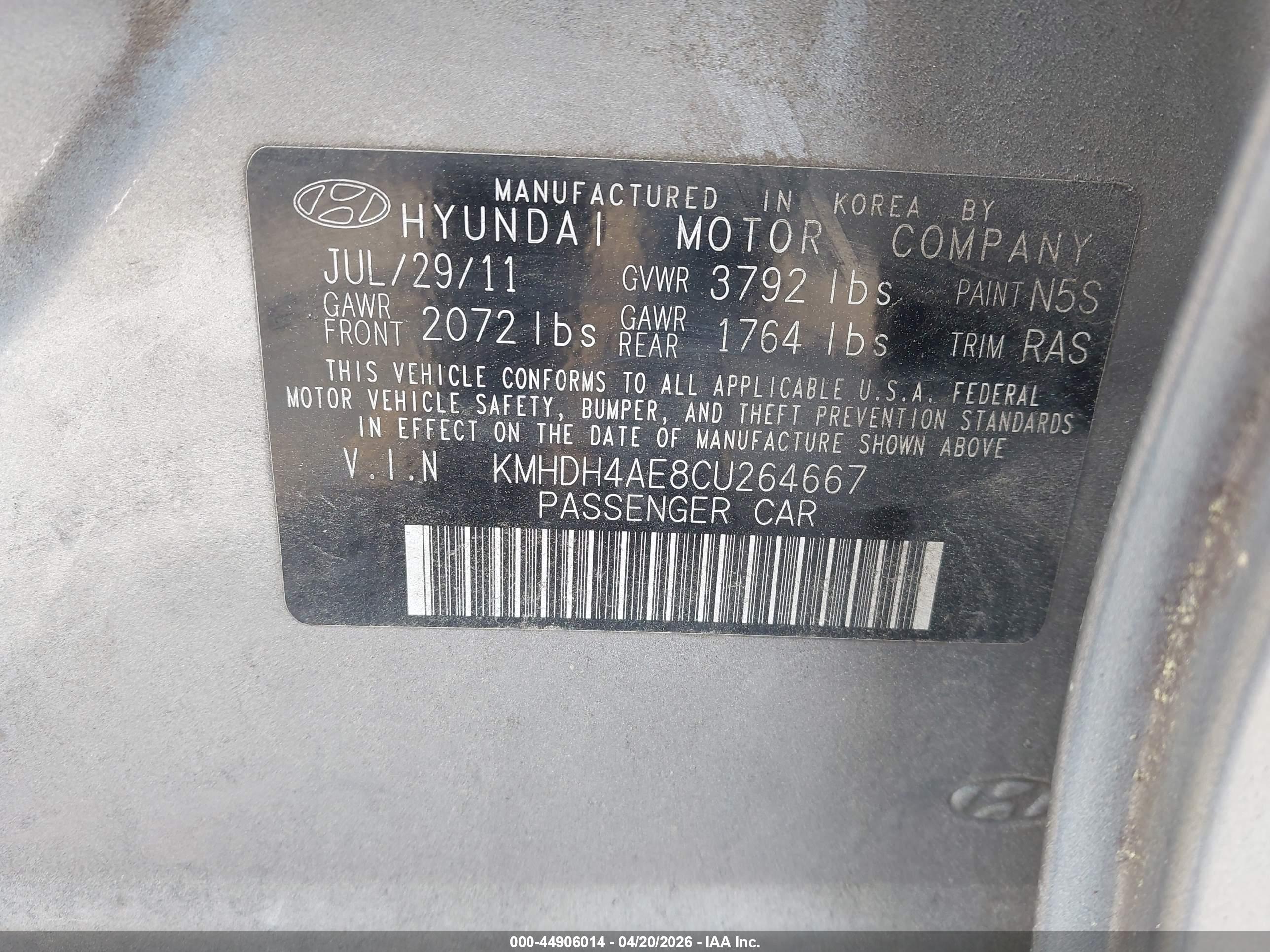 HYUNDAI ELANTRA image 9