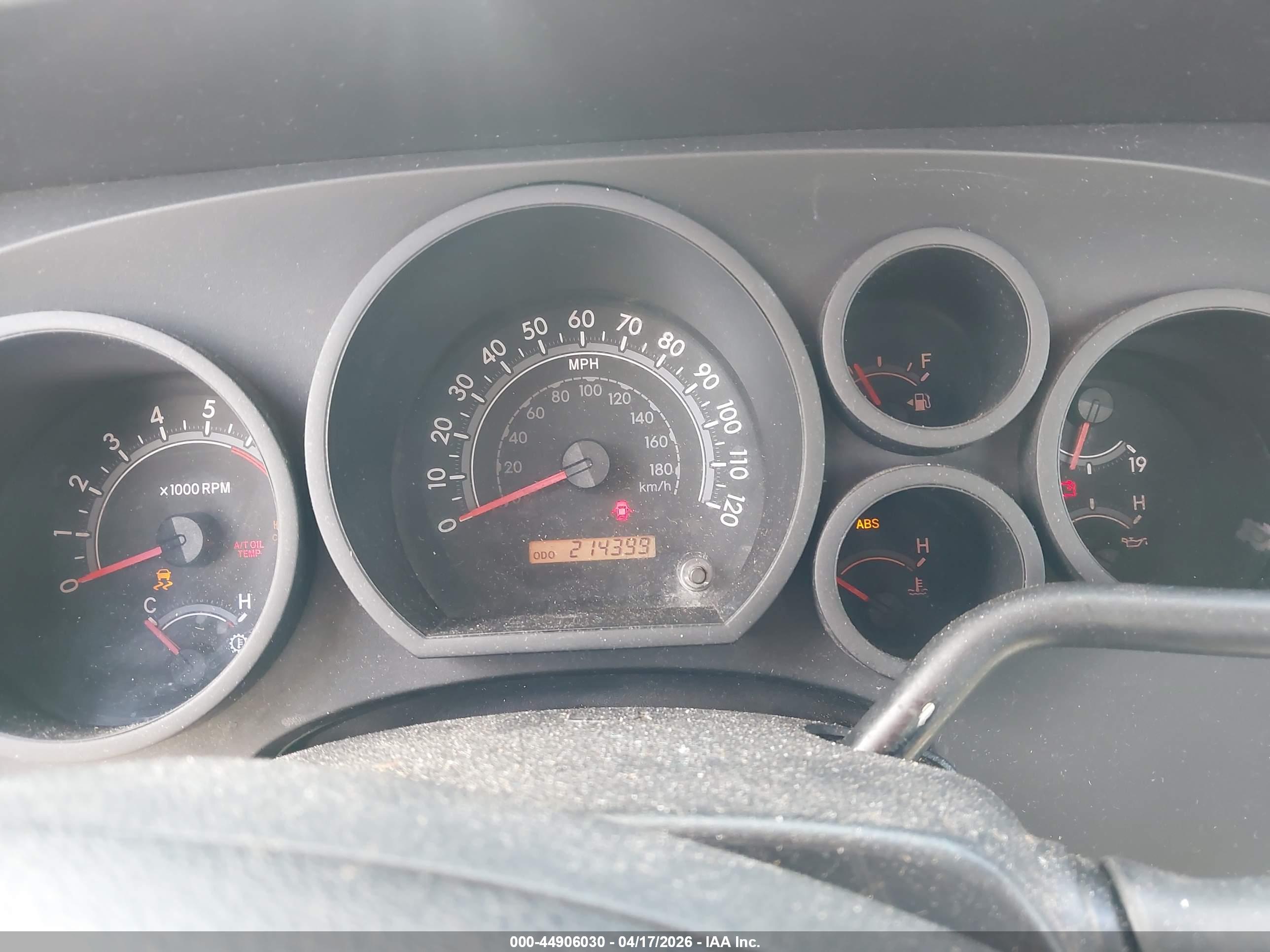 TOYOTA TUNDRA image 7