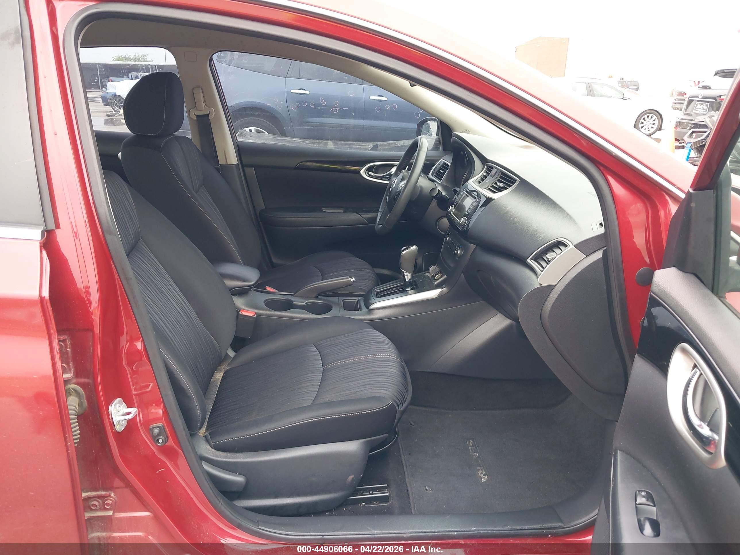 NISSAN SENTRA image 5