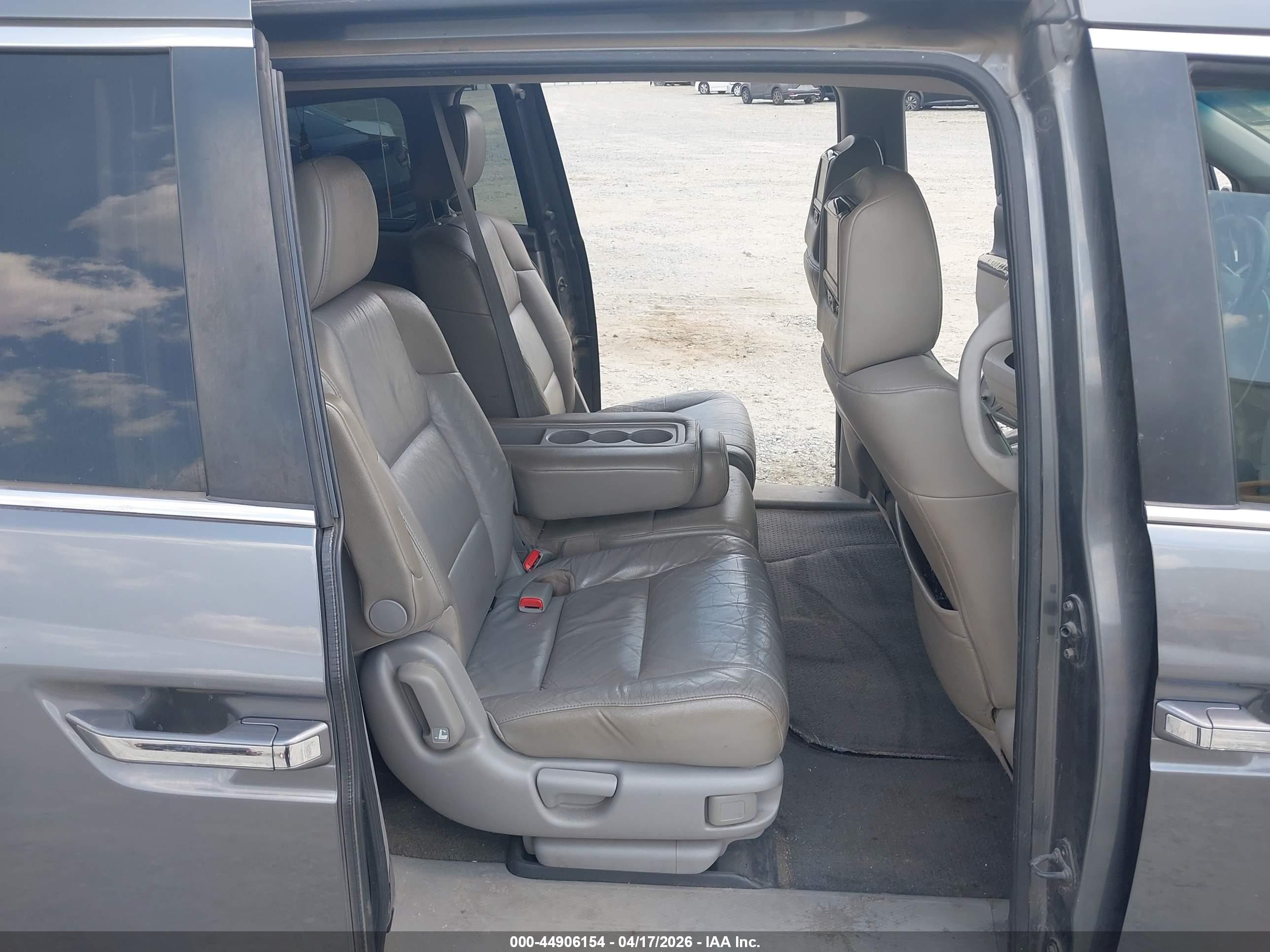 HONDA ODYSSEY image 8