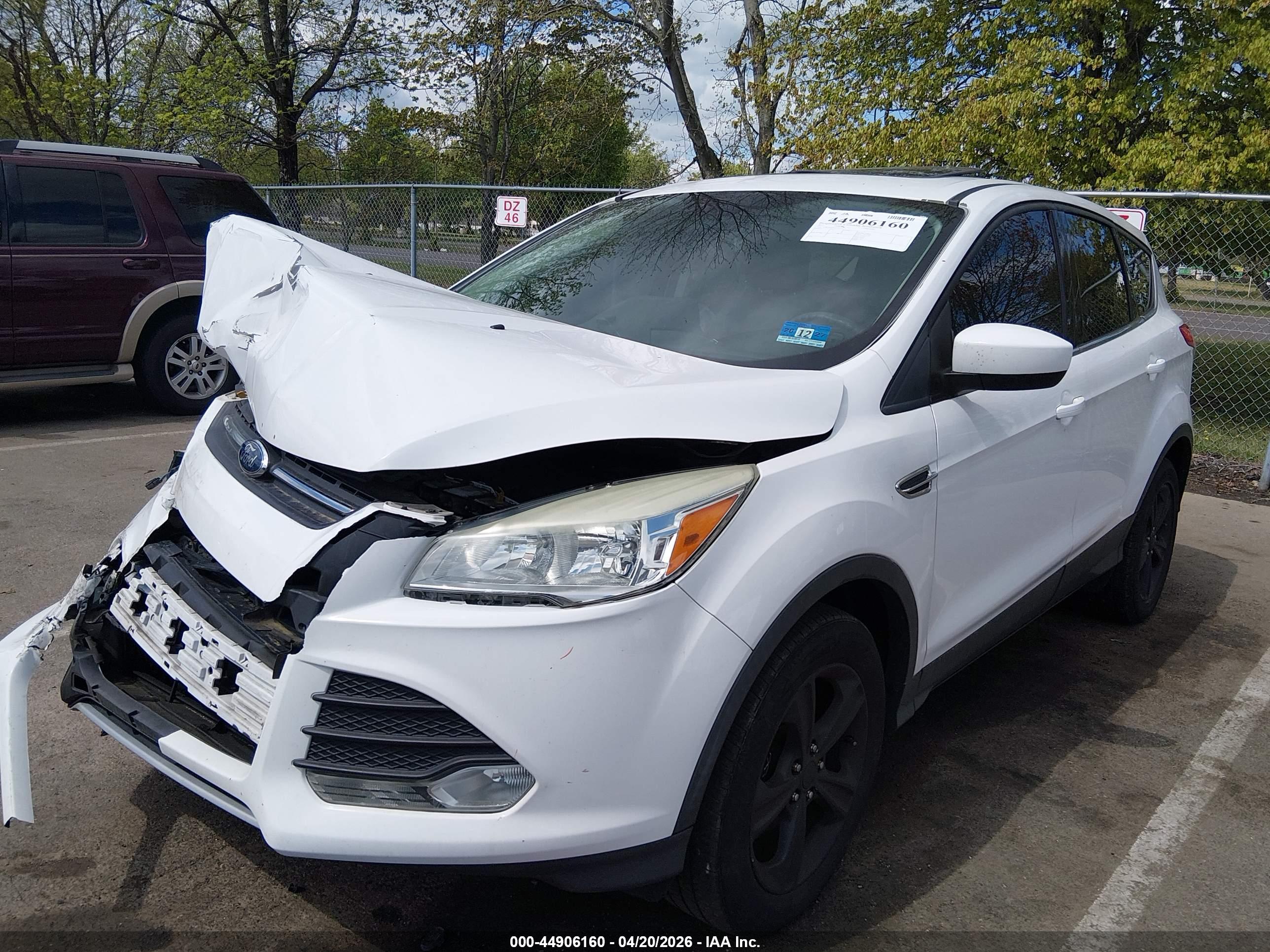 FORD ESCAPE image 2
