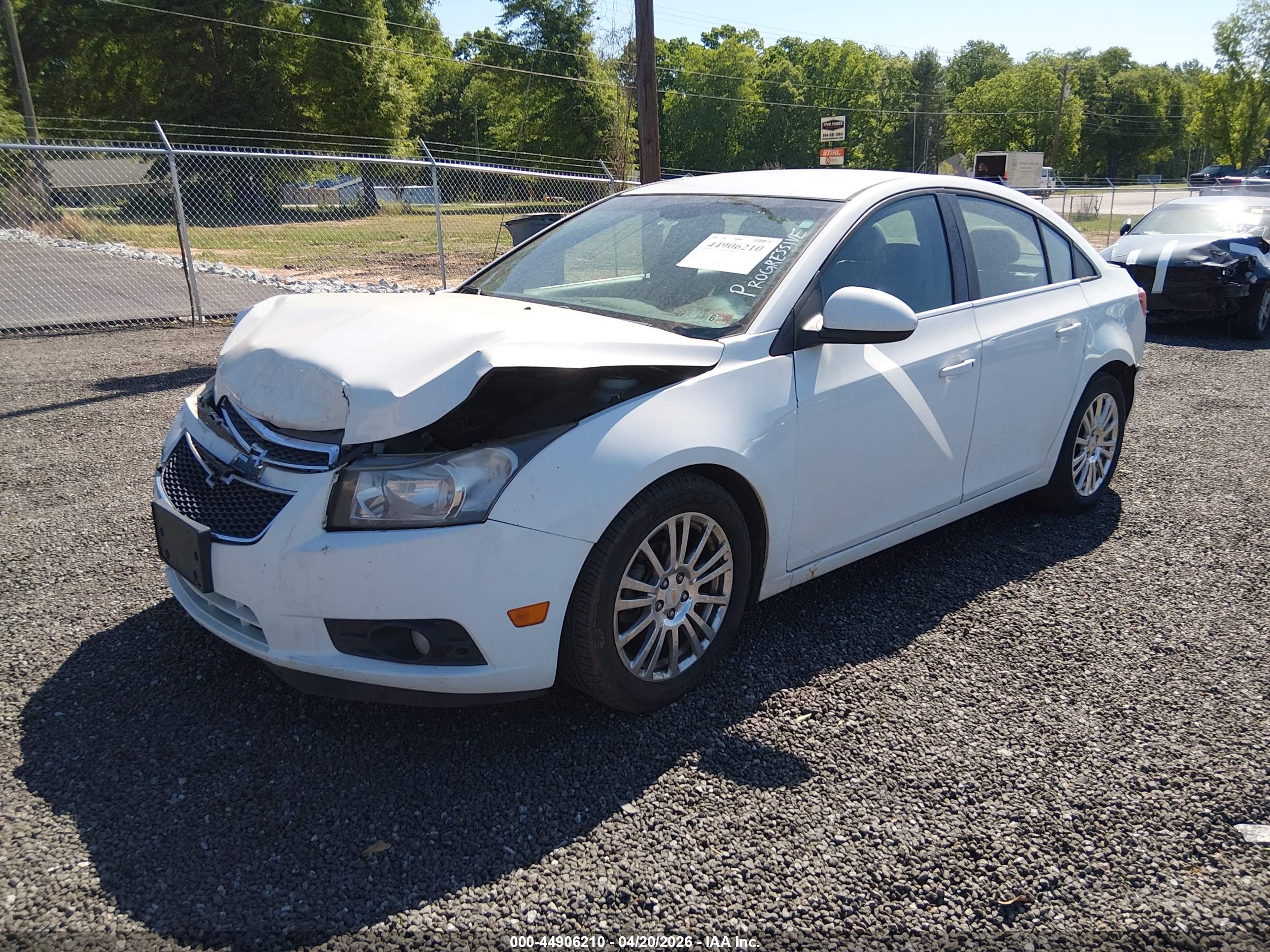 CHEVROLET CRUZE image 2