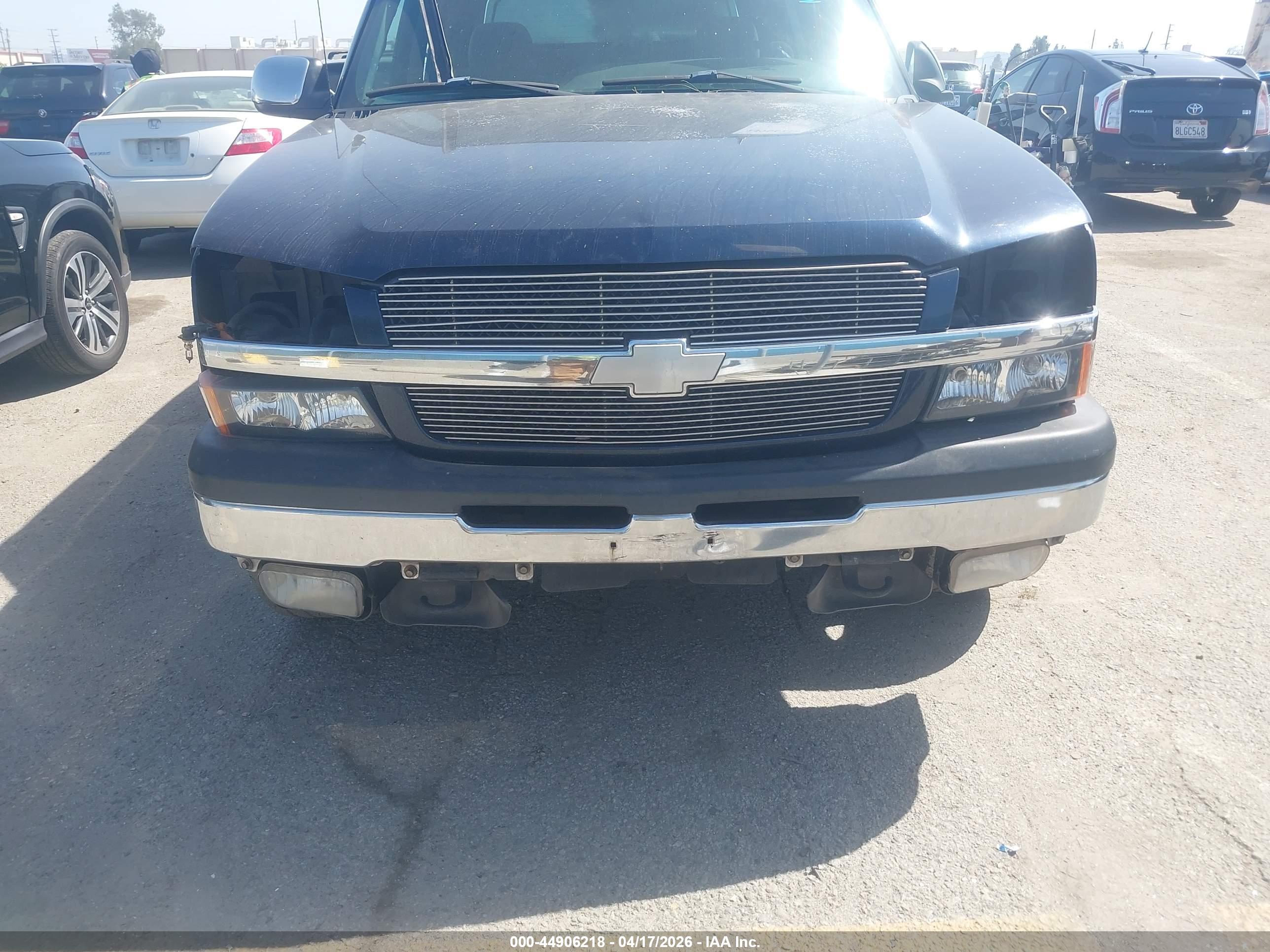 CHEVROLET AVALANCHE image 6