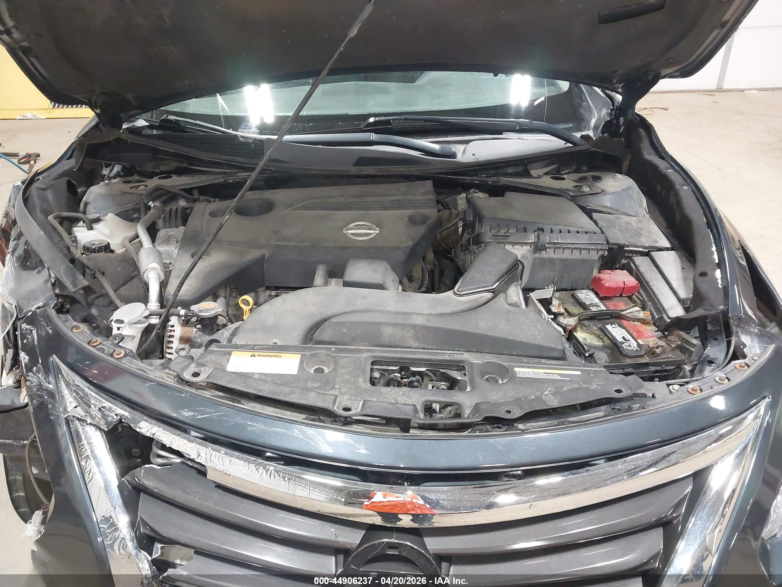NISSAN ALTIMA image 10