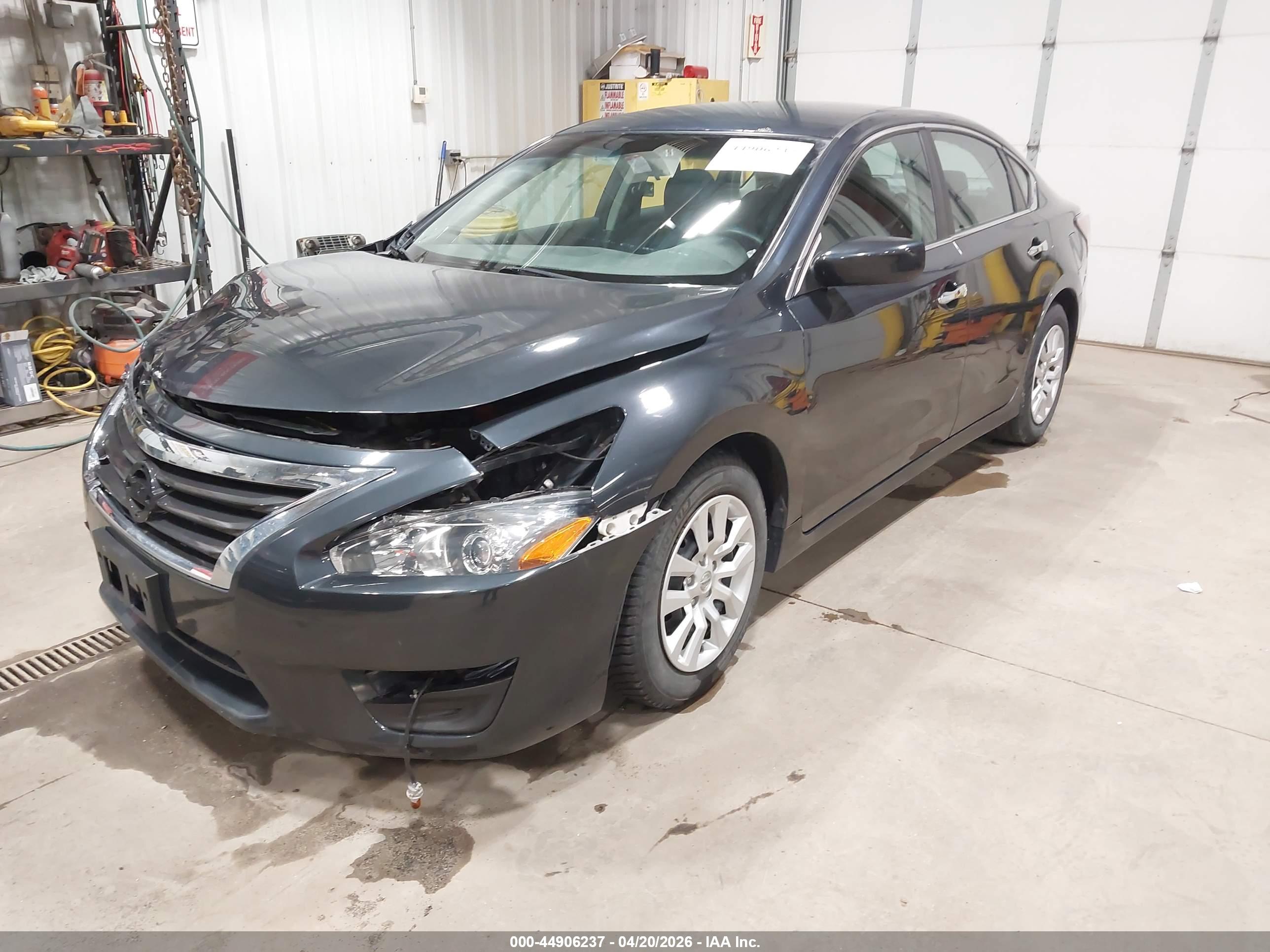NISSAN ALTIMA image 2