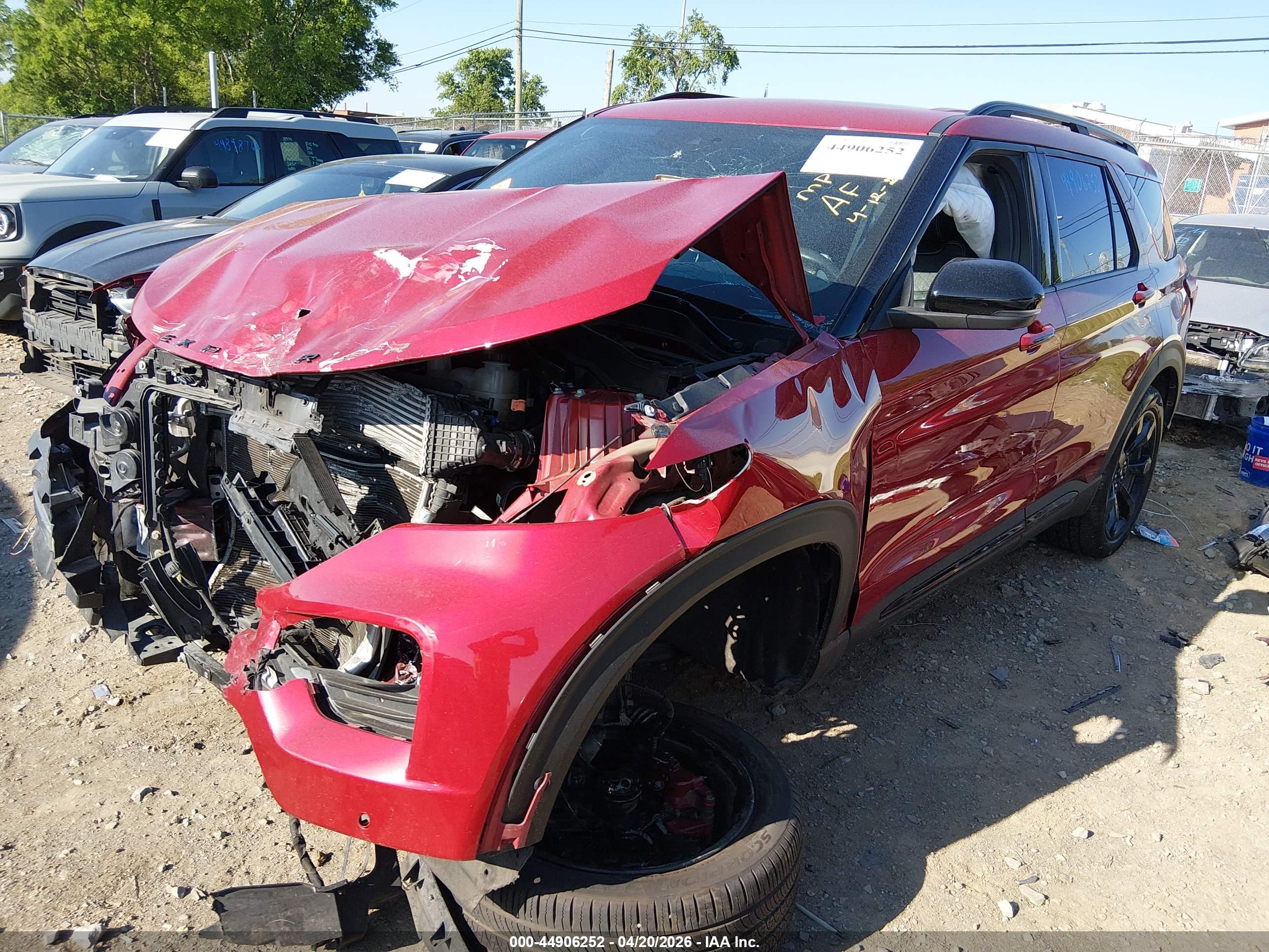 FORD EXPLORER image 2