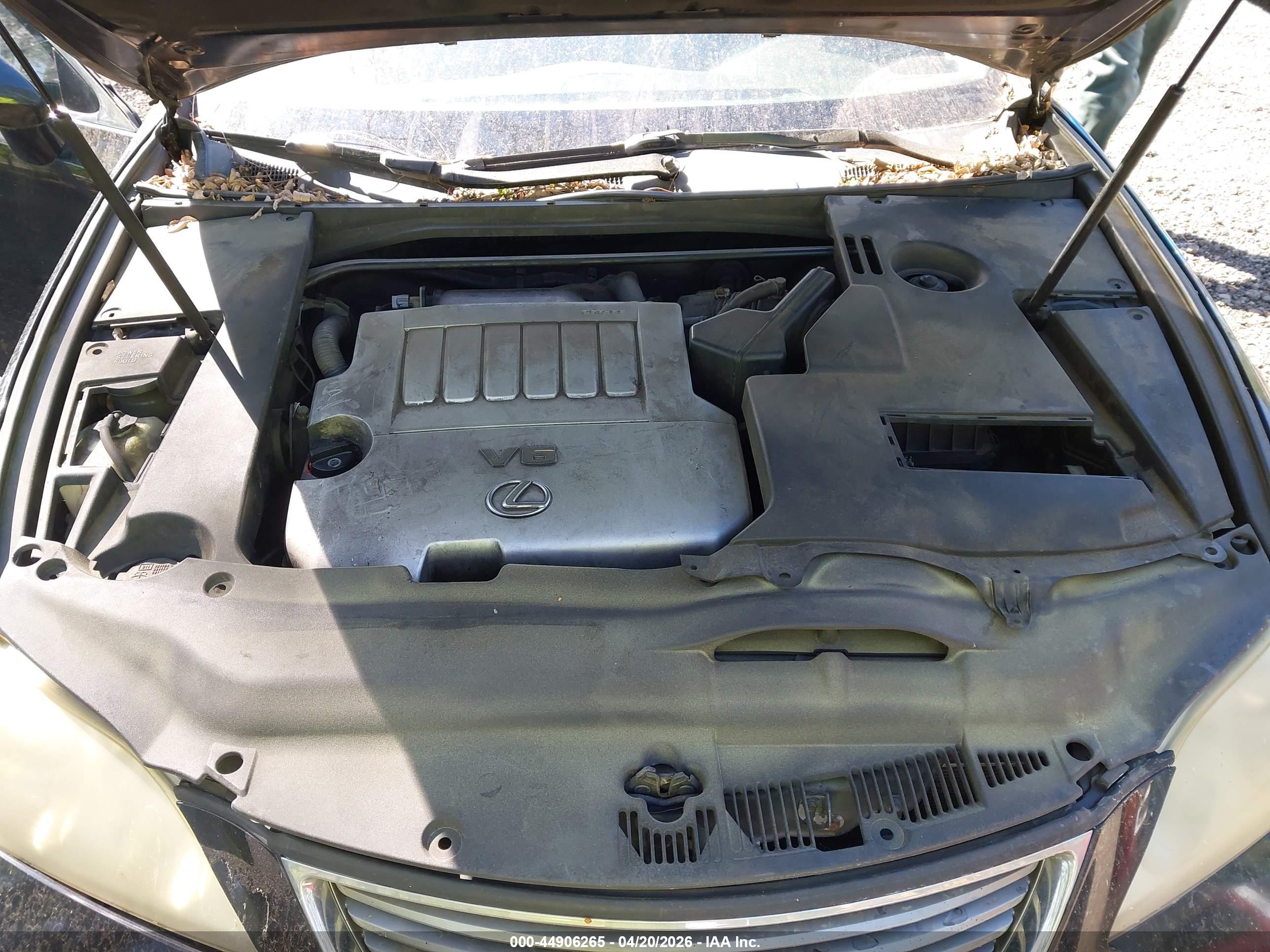 LEXUS ES image 10