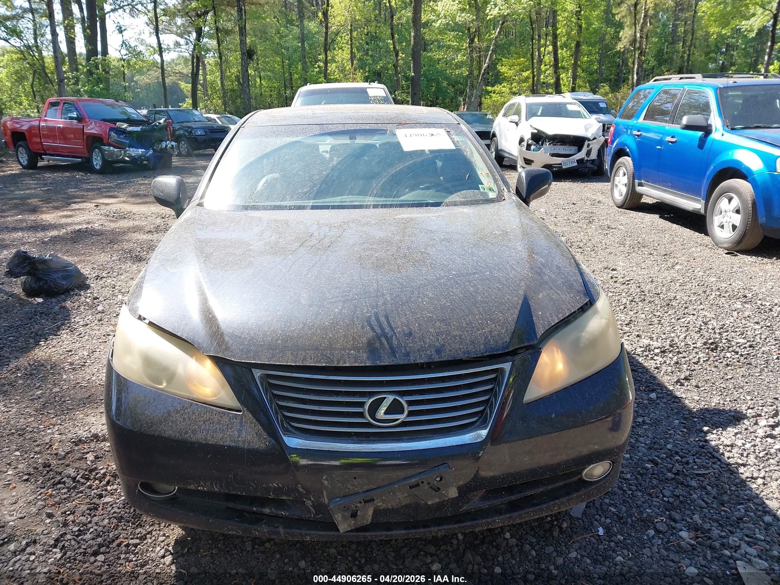 LEXUS ES image 6