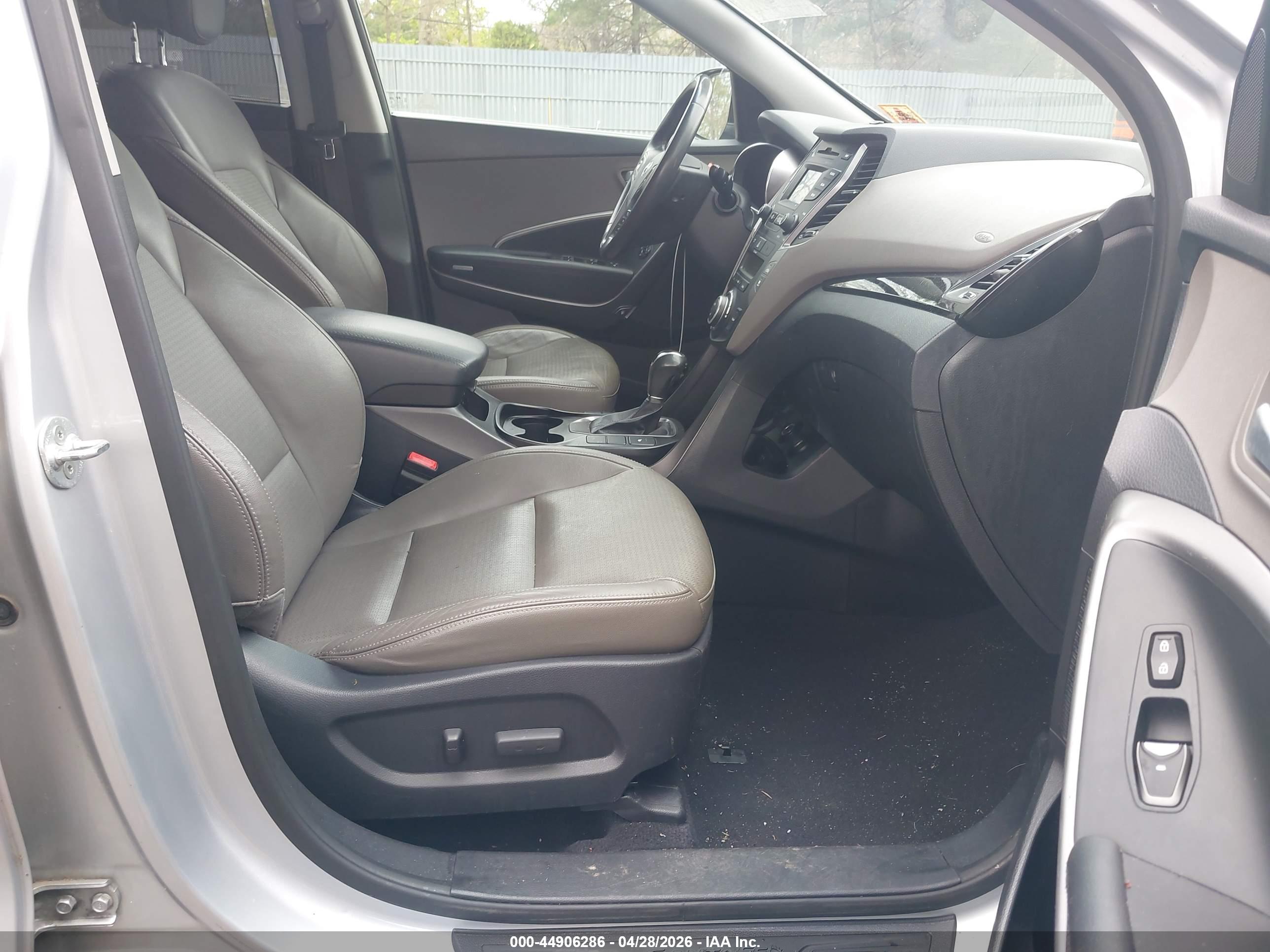 HYUNDAI SANTA image 5
