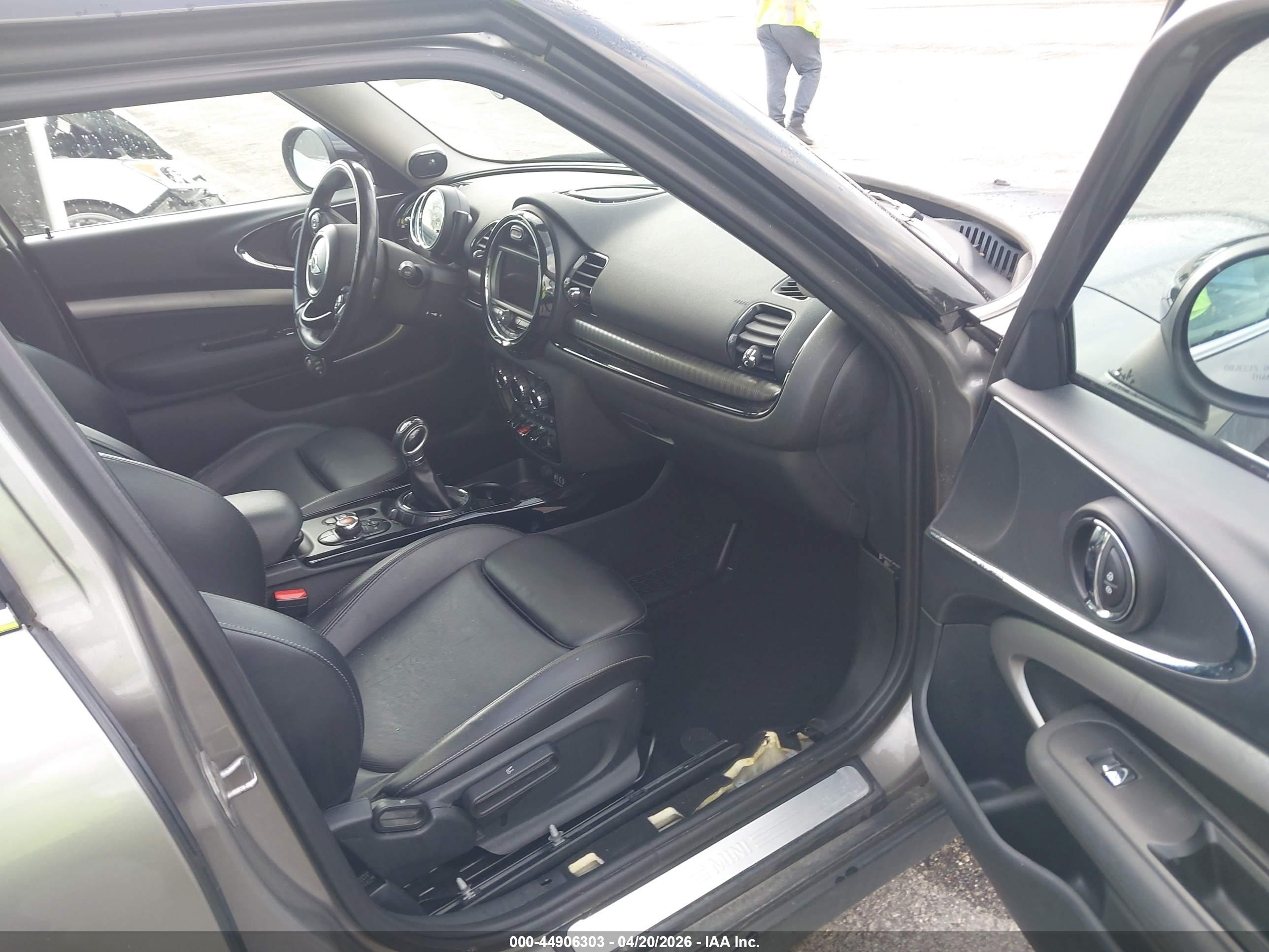 MINI CLUBMAN image 5