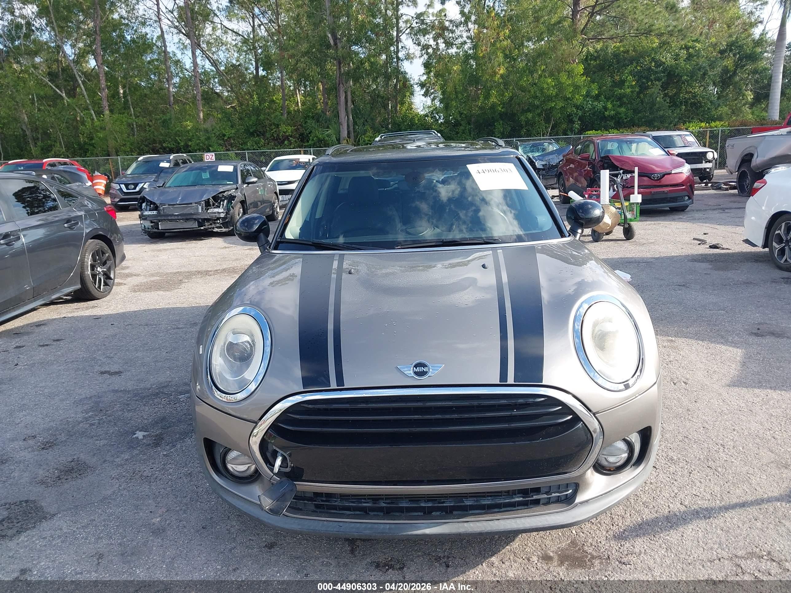 MINI CLUBMAN image 6