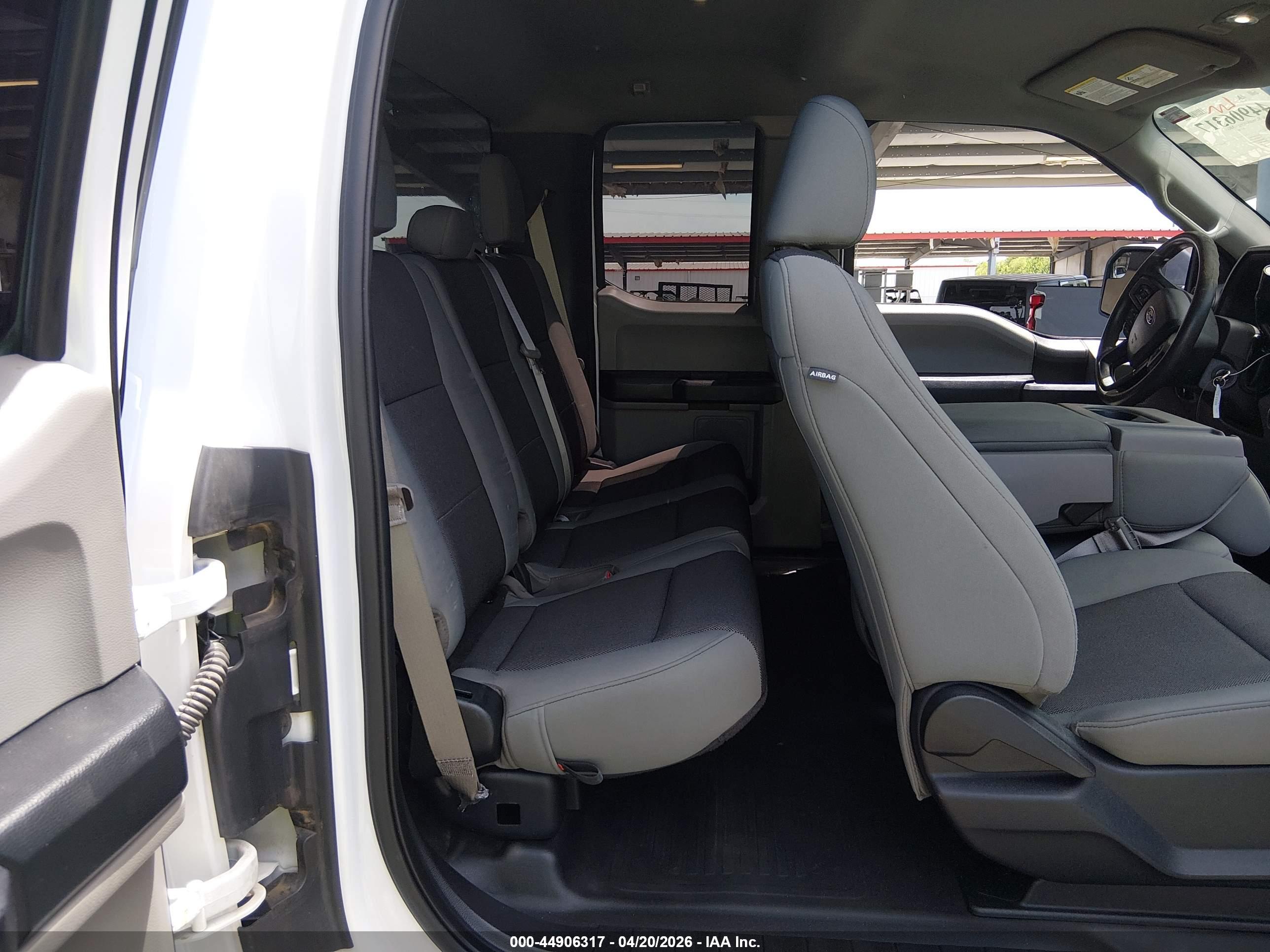 FORD F-150 image 8