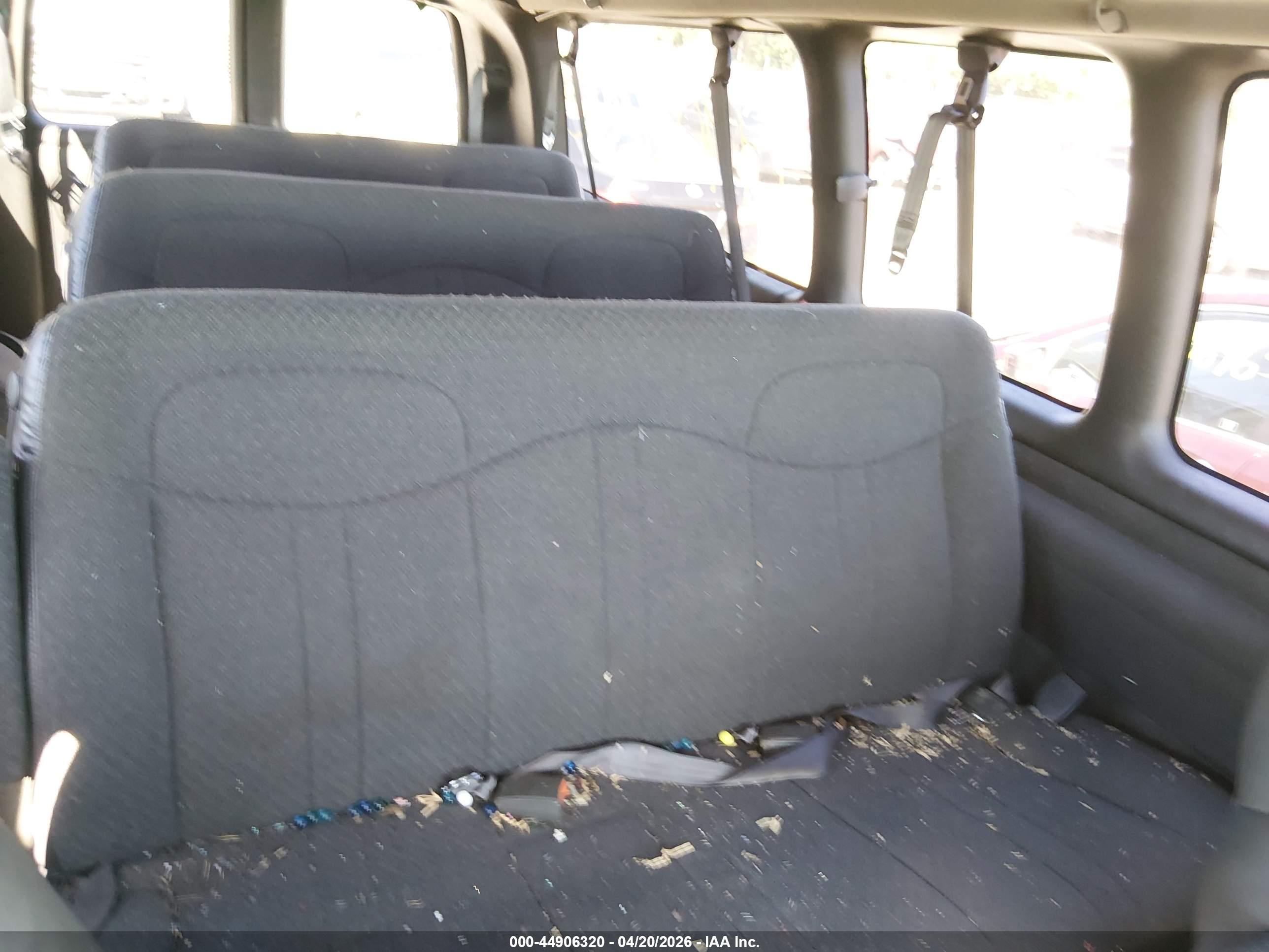 CHEVROLET EXPRESS image 8