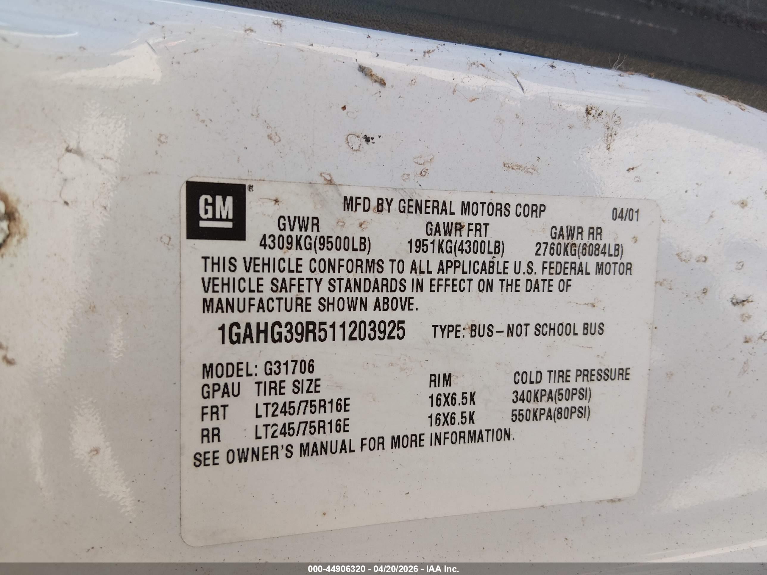 CHEVROLET EXPRESS image 9