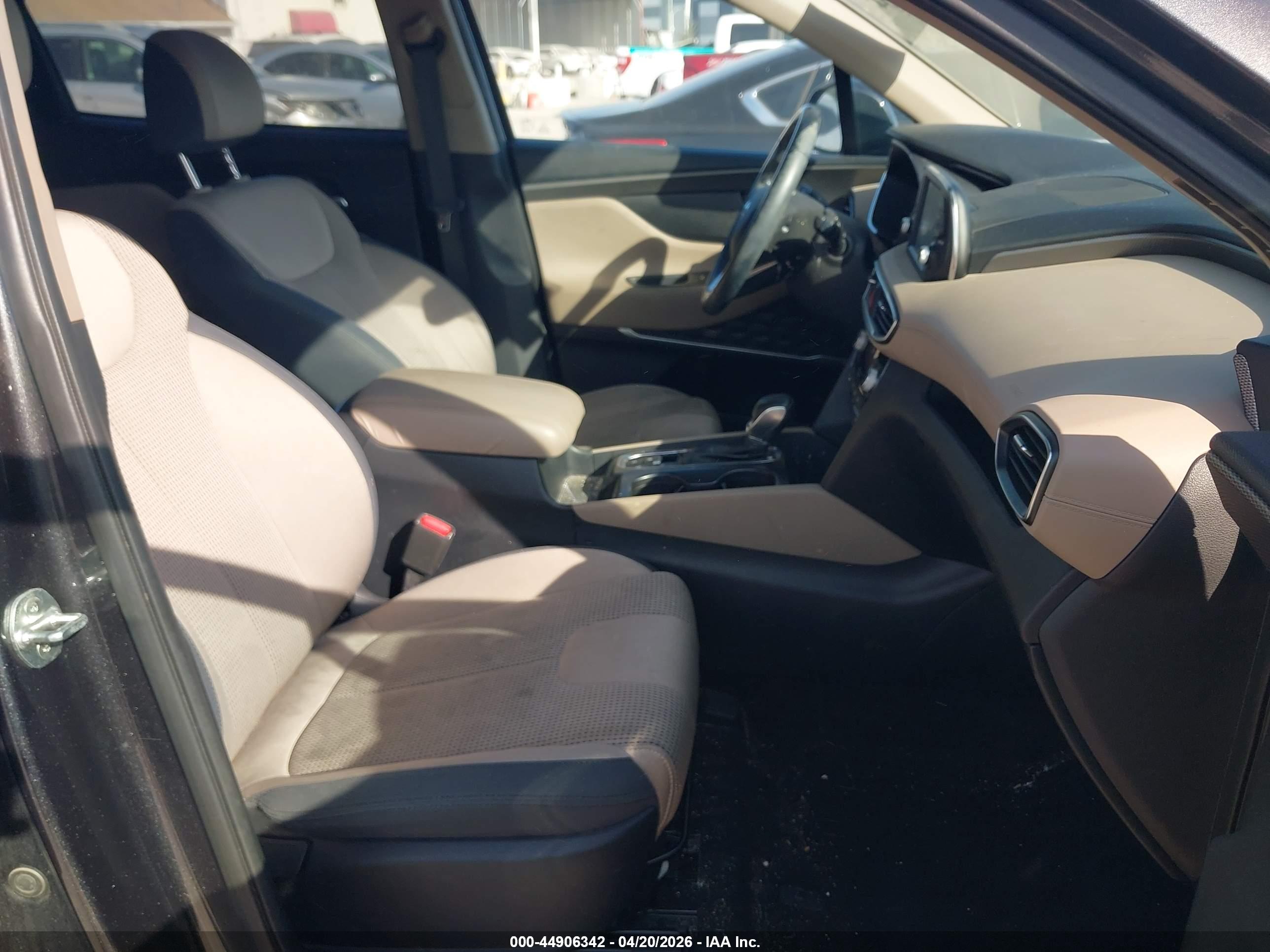 HYUNDAI SANTA image 5