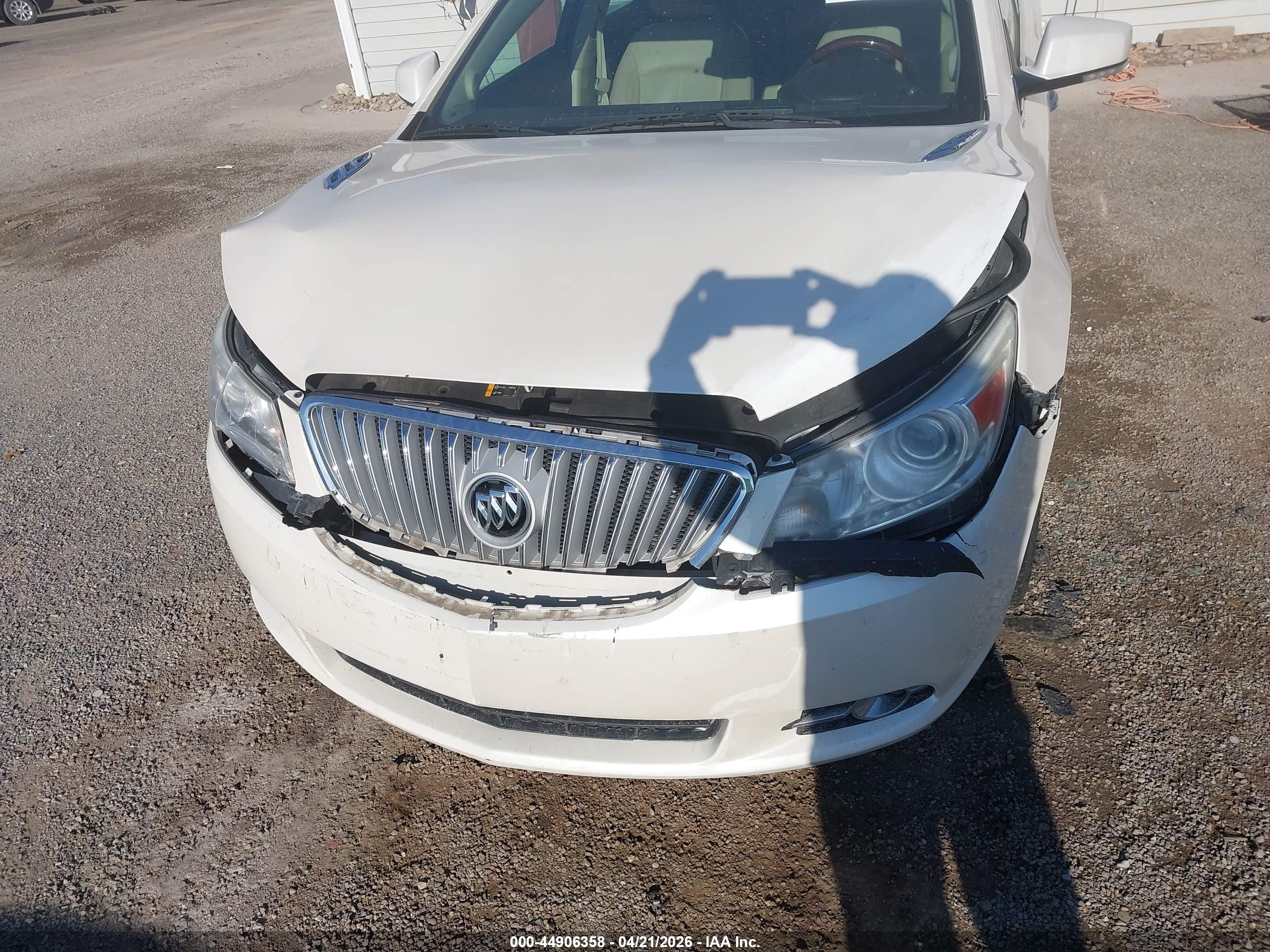 BUICK LACROSSE image 6