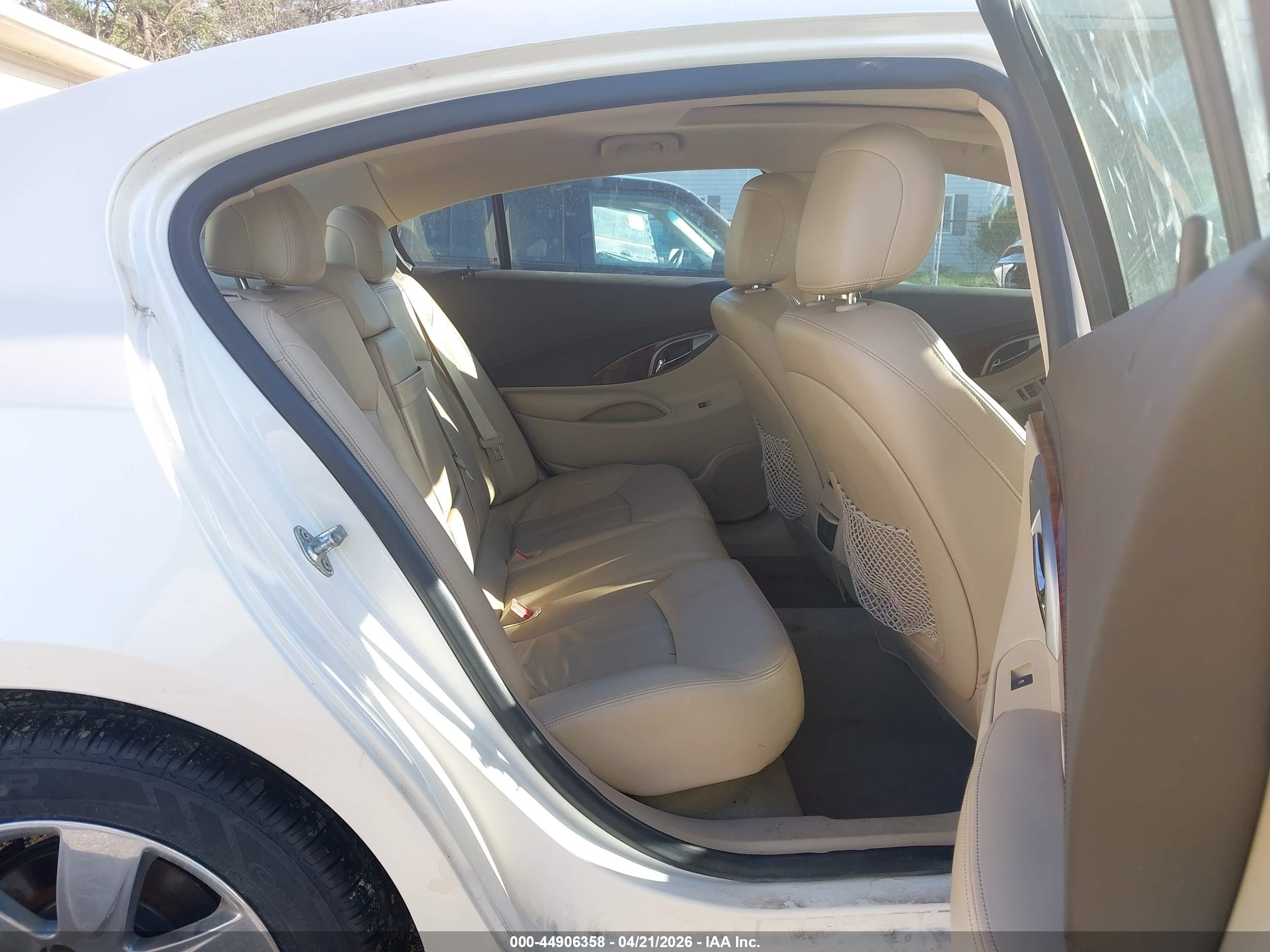 BUICK LACROSSE image 8