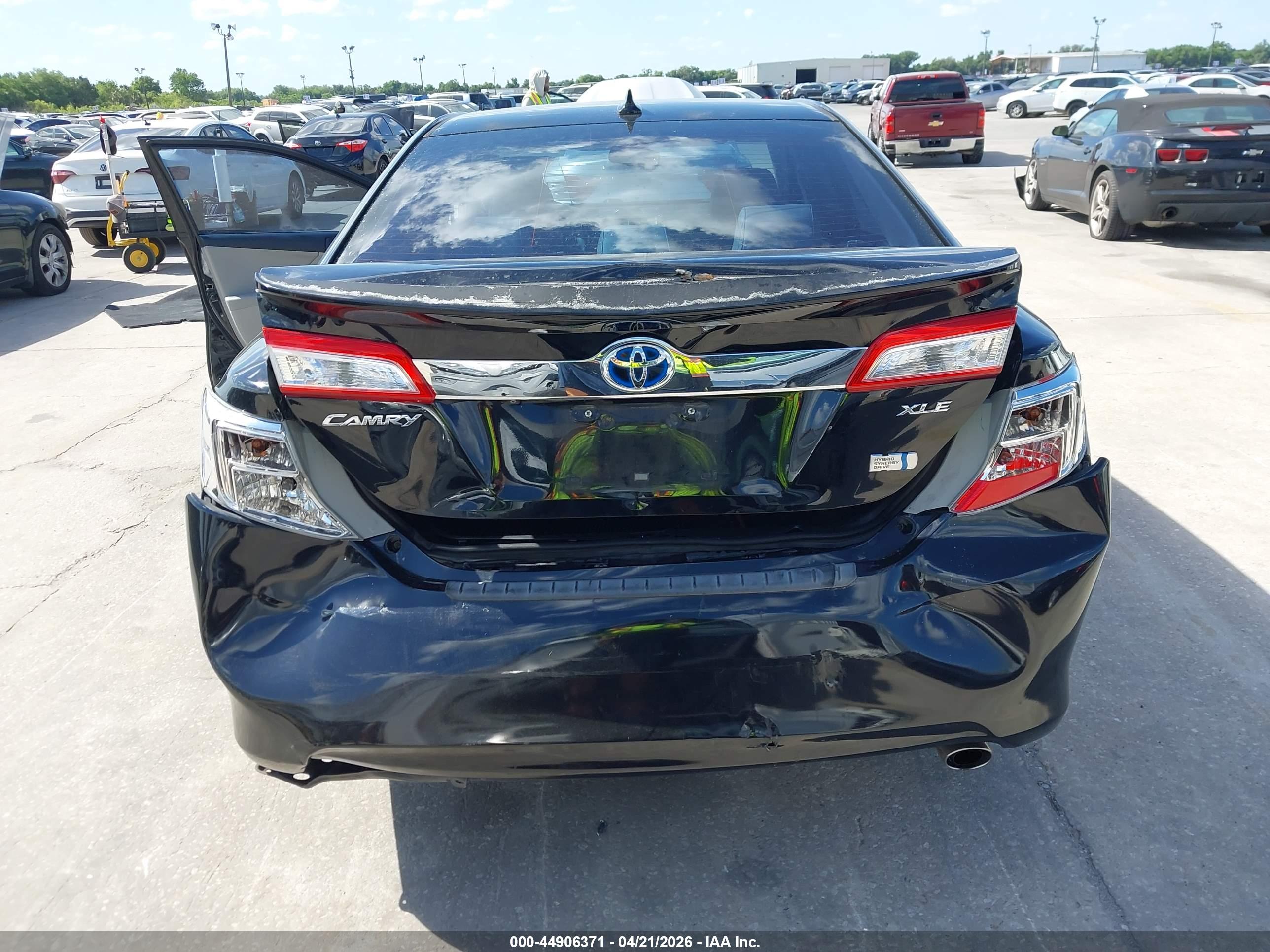 TOYOTA CAMRY image 6