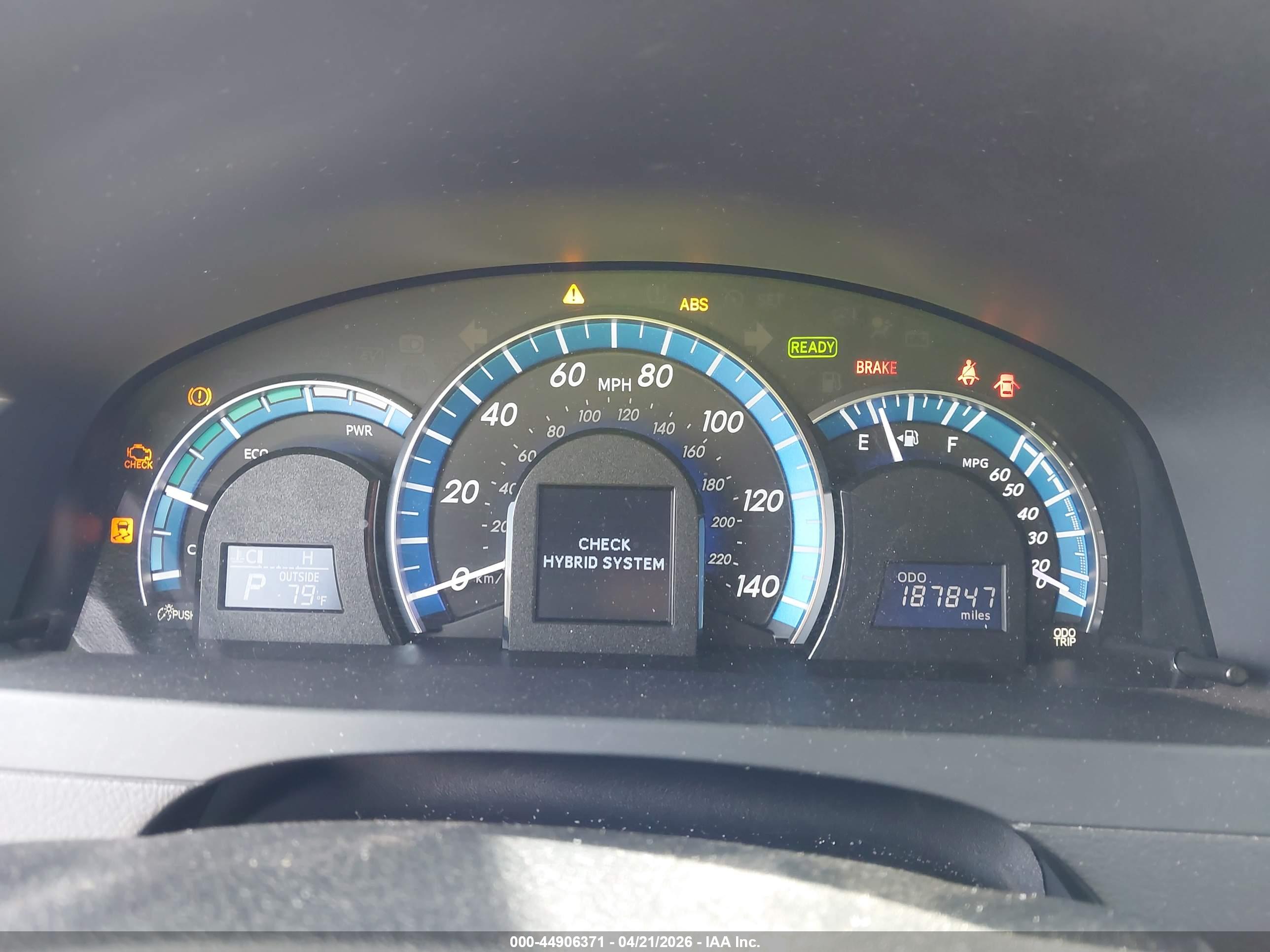 TOYOTA CAMRY image 7