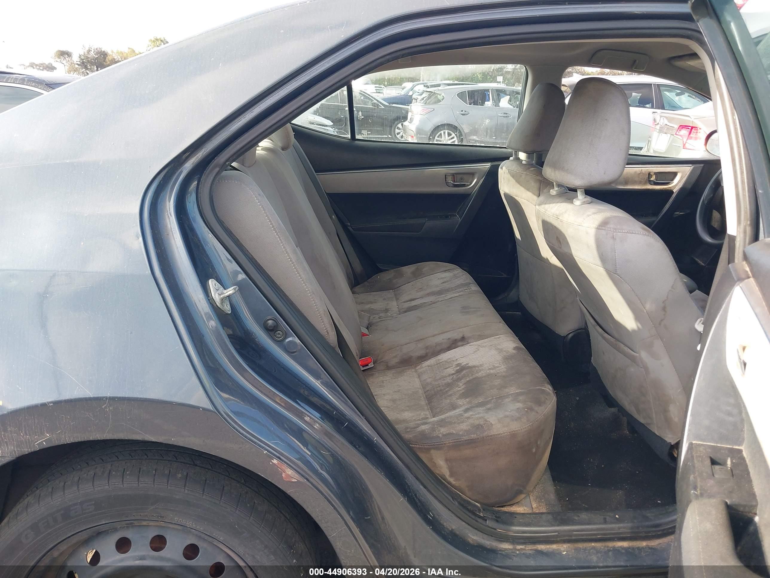 TOYOTA COROLLA image 8