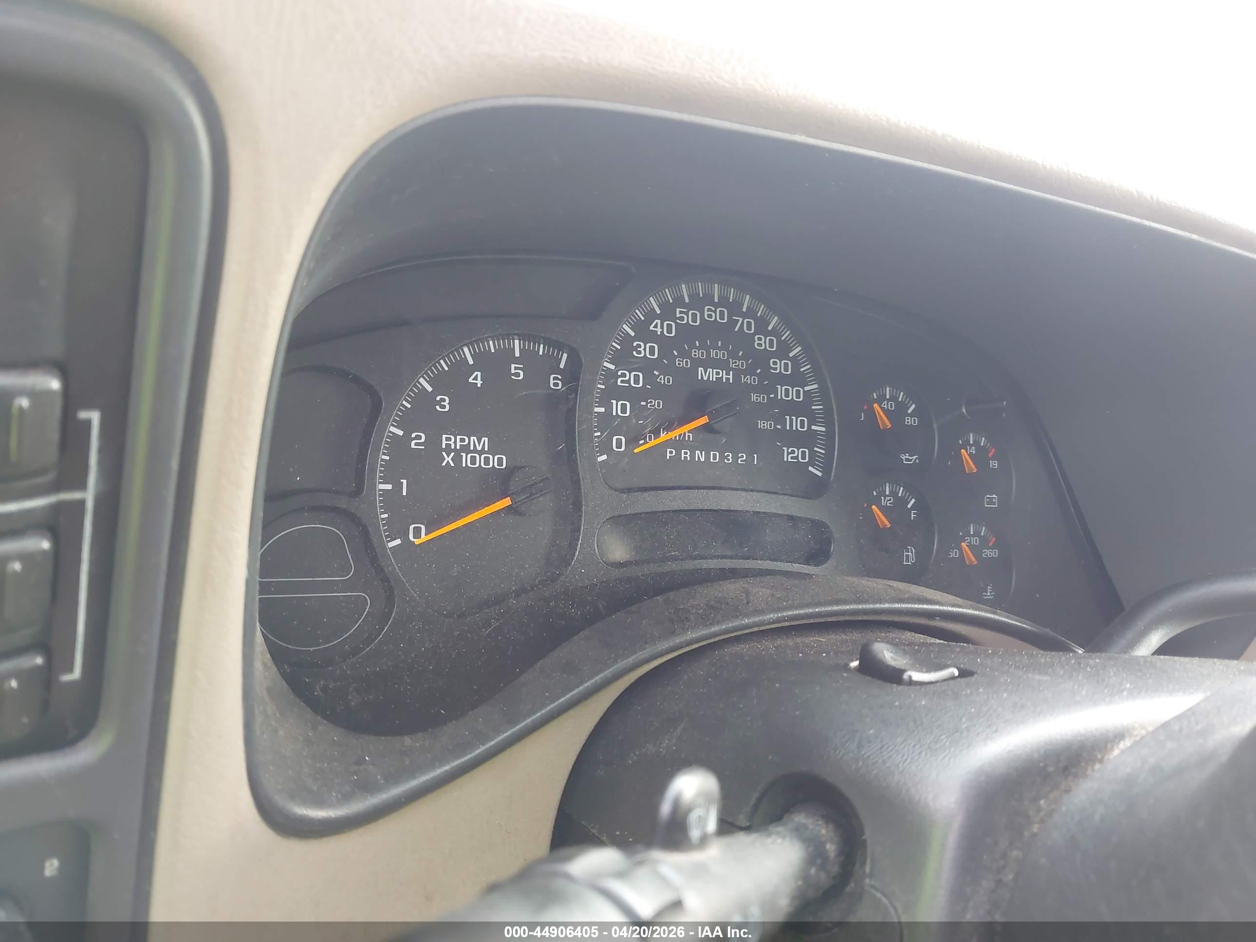 CHEVROLET TAHOE image 7
