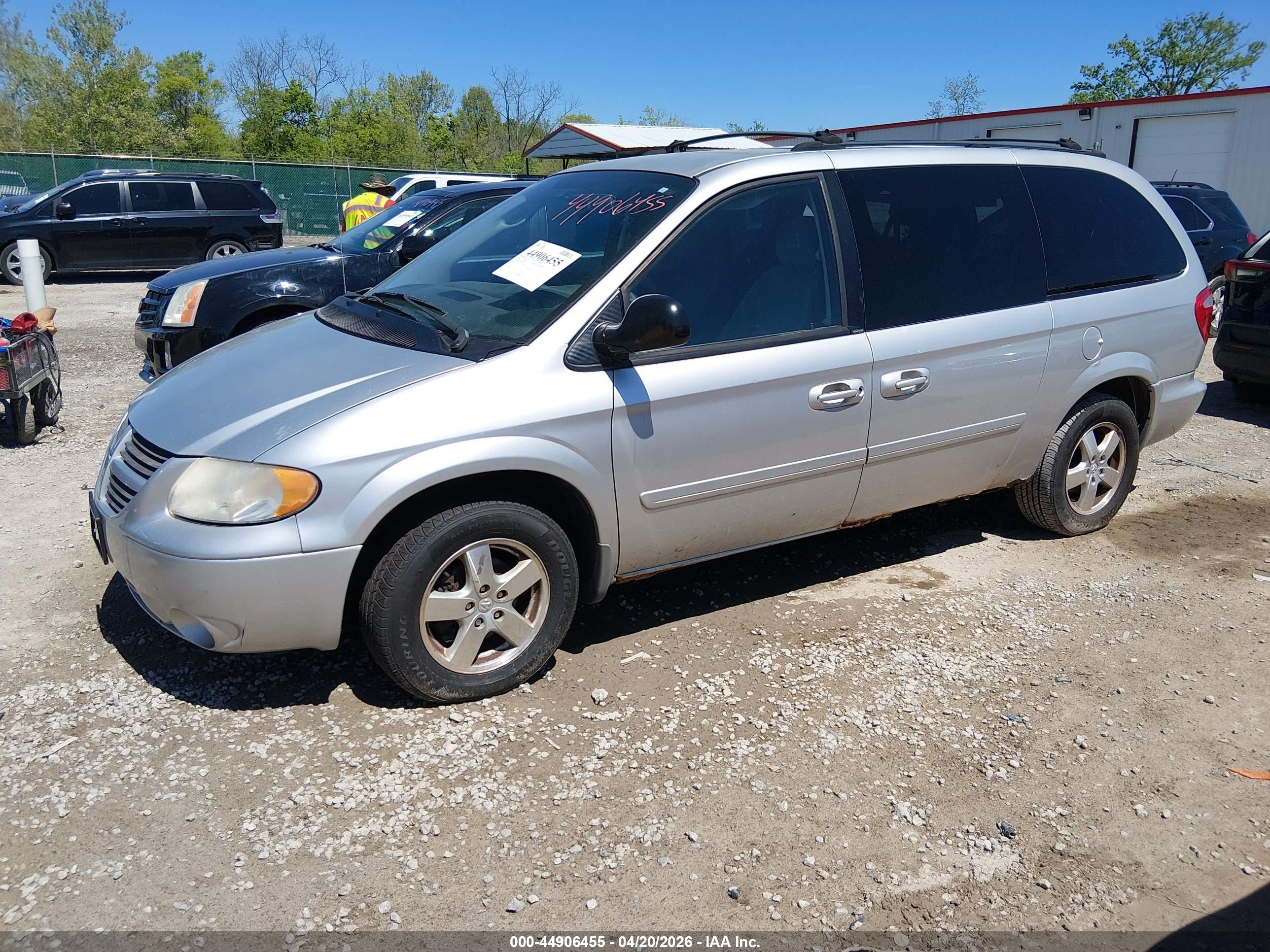 DODGE GRAND image 2