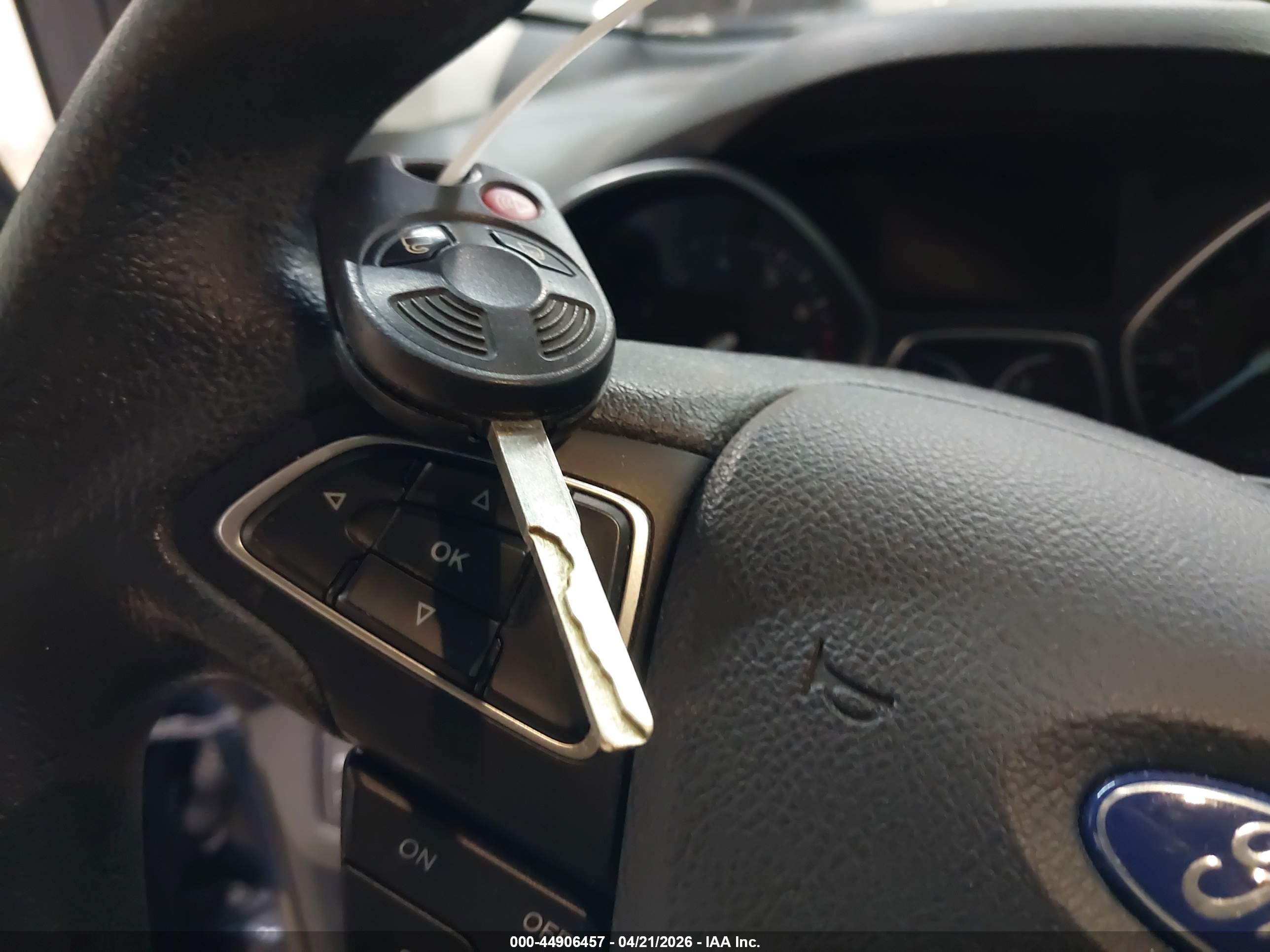 FORD ESCAPE image 11