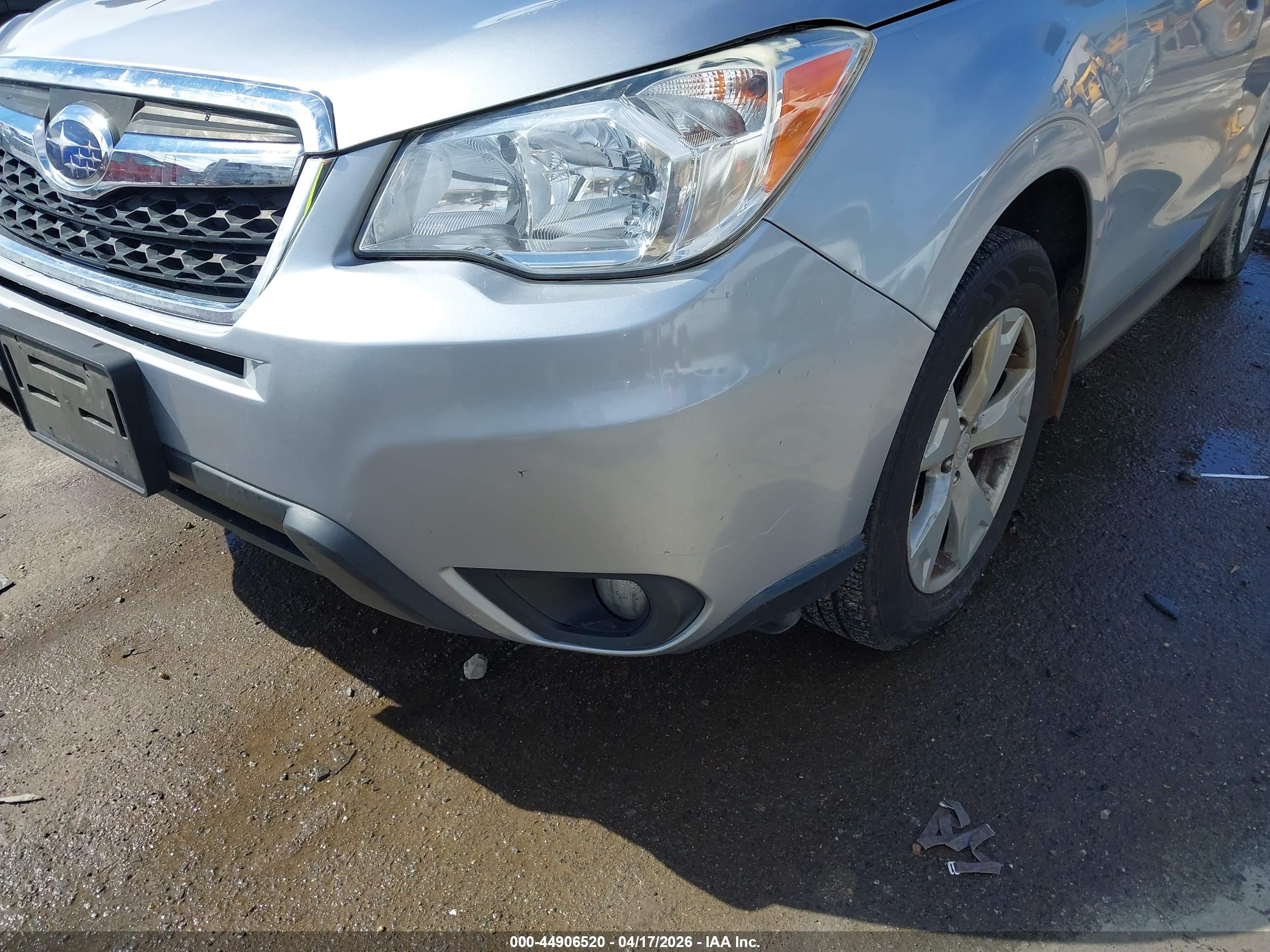 SUBARU FORESTER image 6