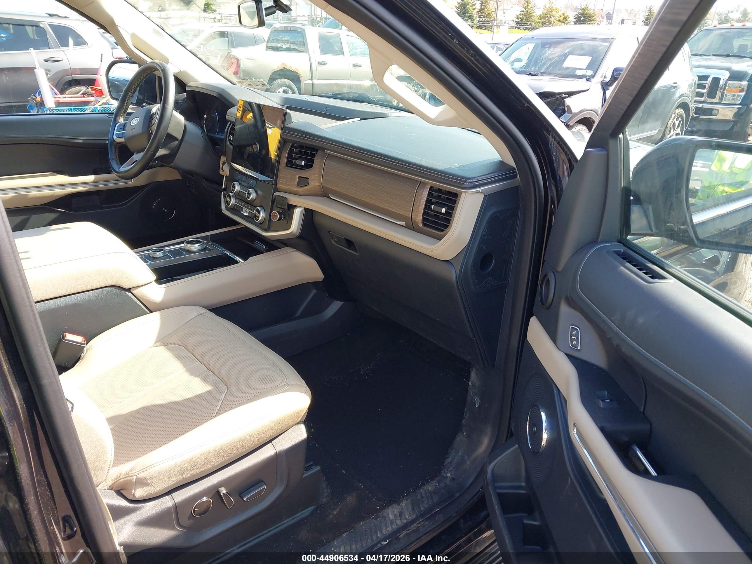 FORD EXPEDITION image 5