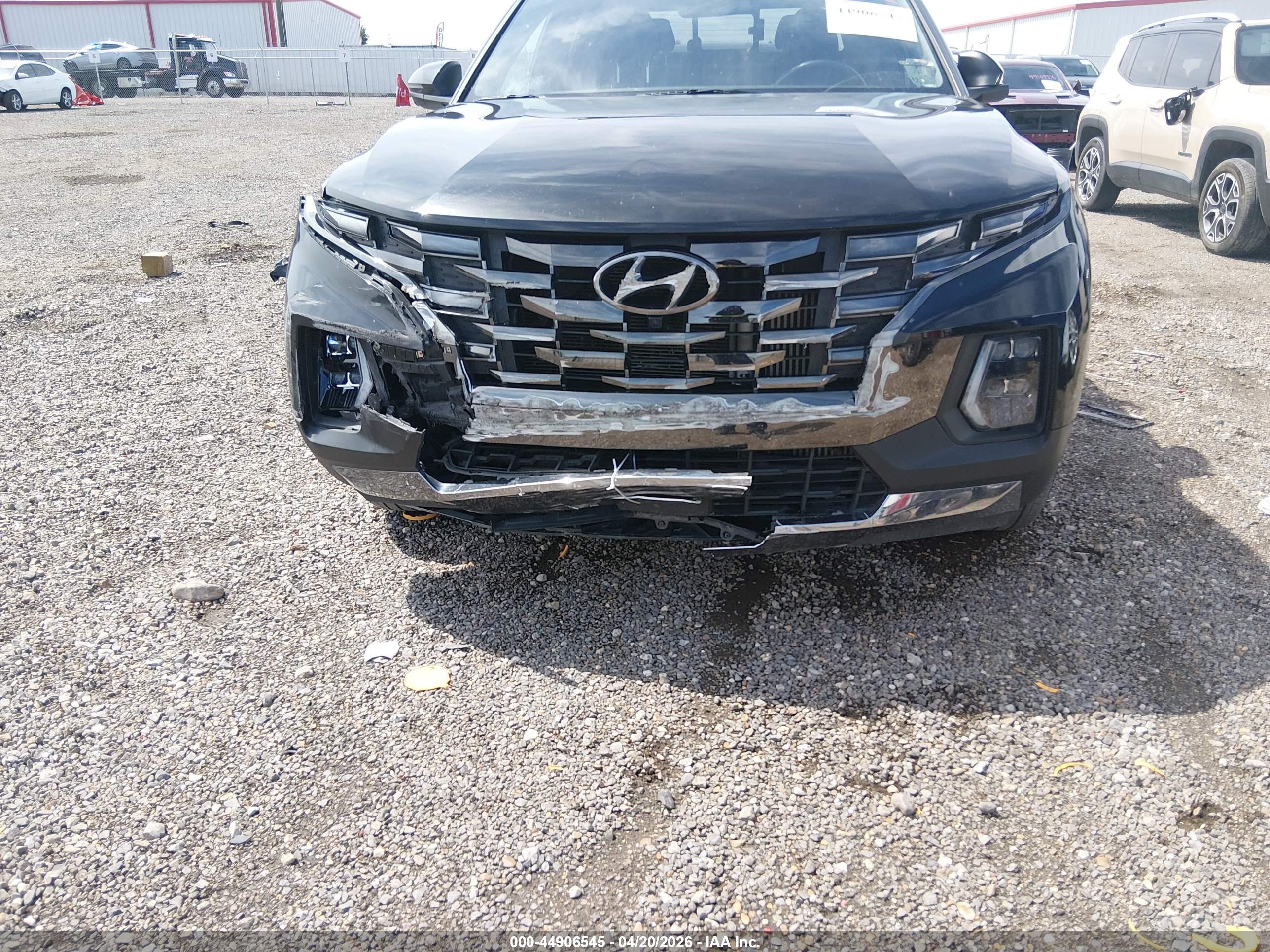HYUNDAI SANTA image 6