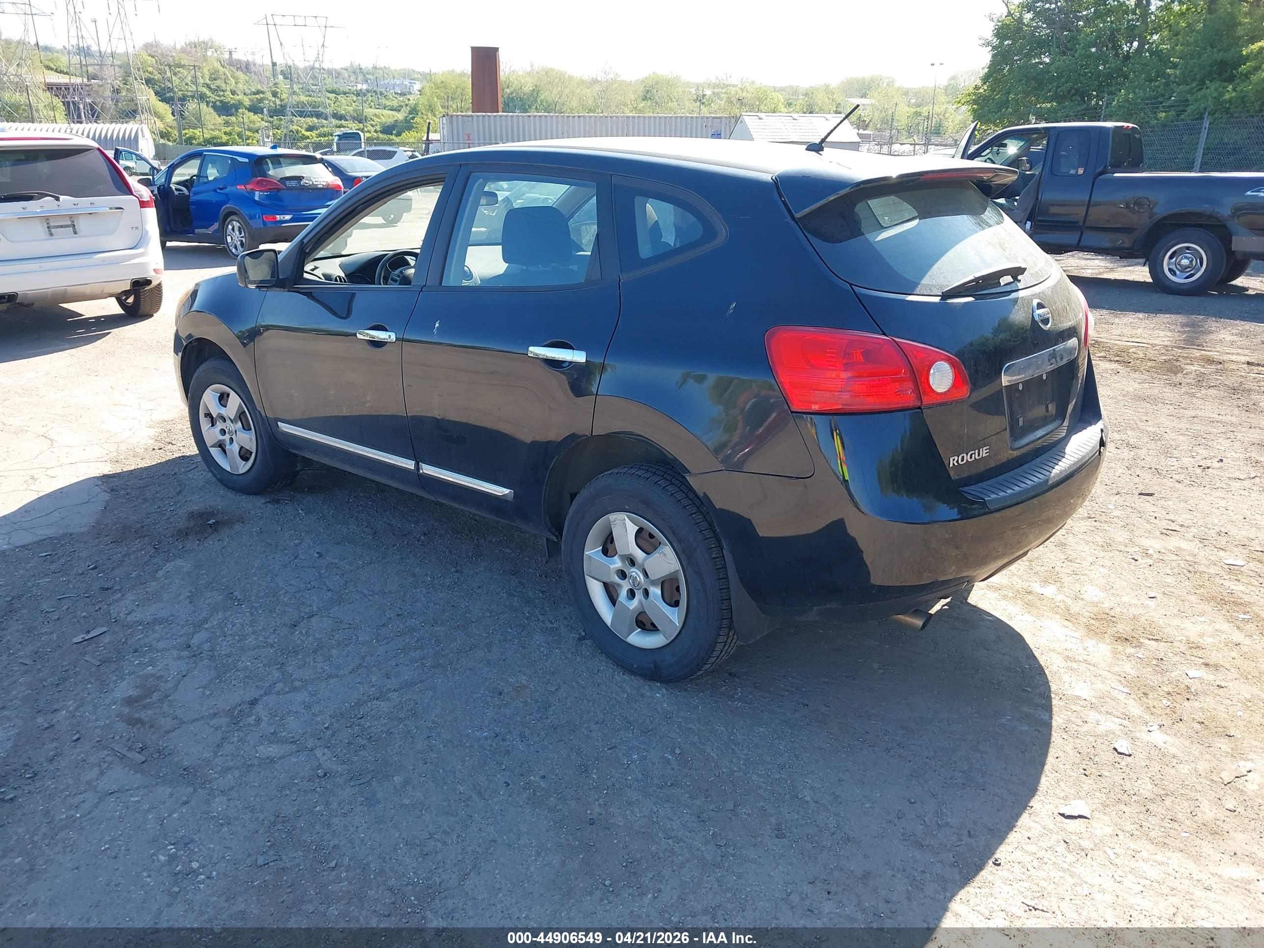 NISSAN ROGUE image 3