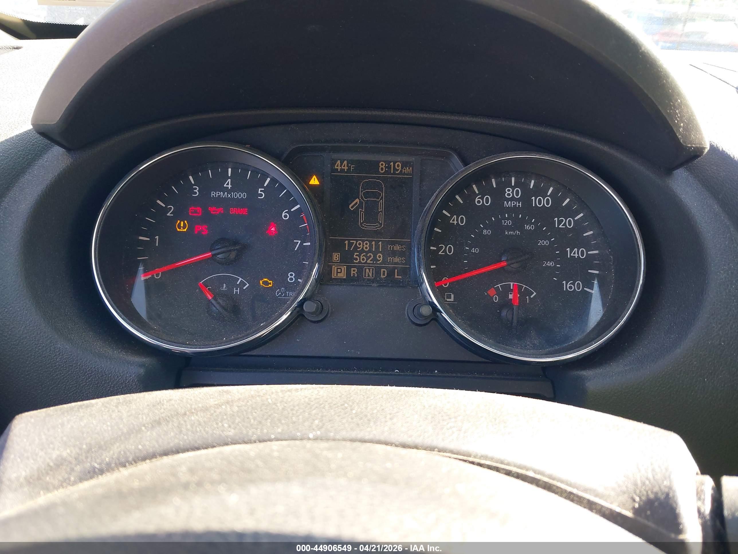 NISSAN ROGUE image 7