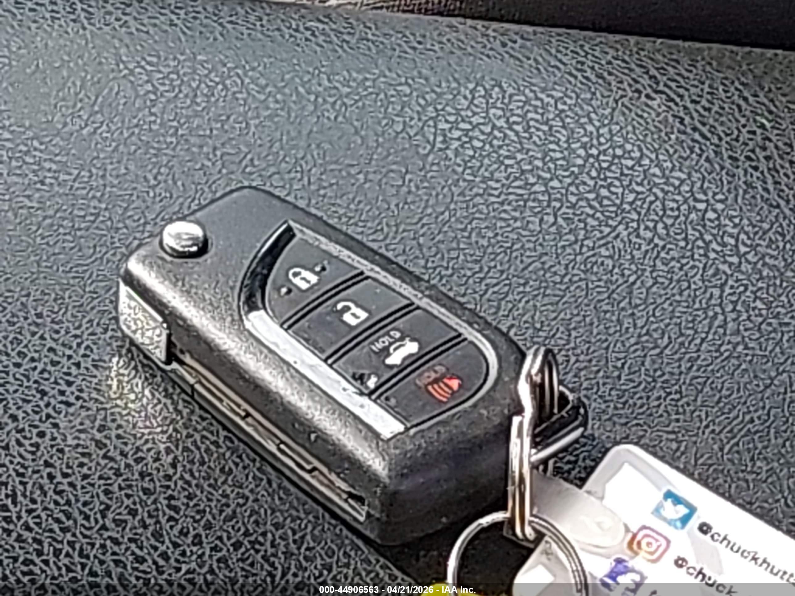 TOYOTA CAMRY image 11